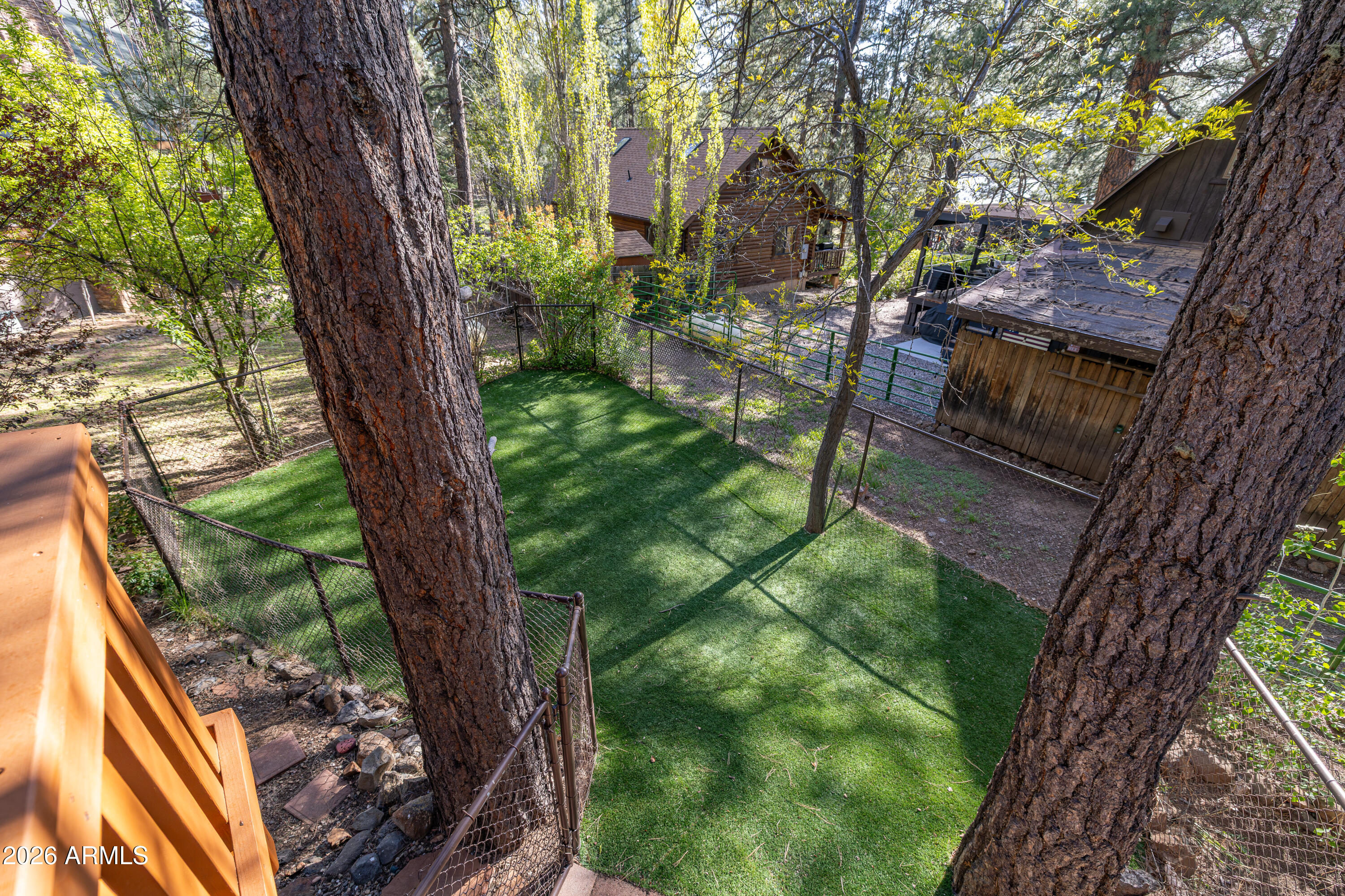 1253 E Raintree Place