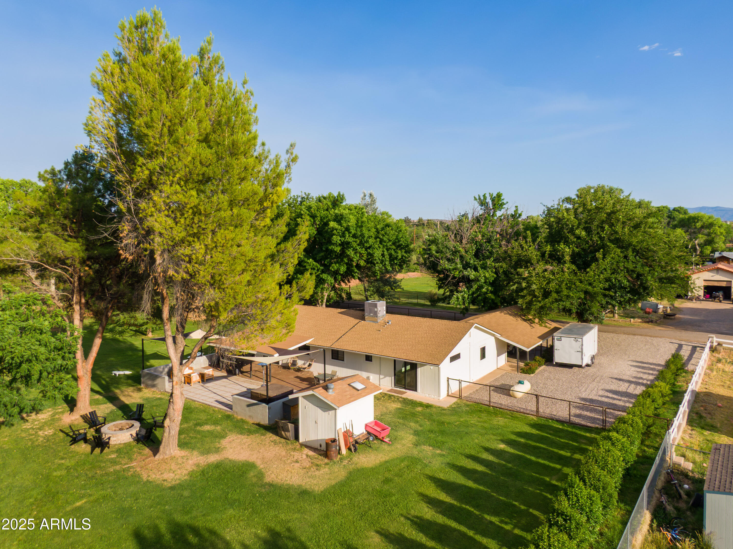 11120 E Brooks Lane