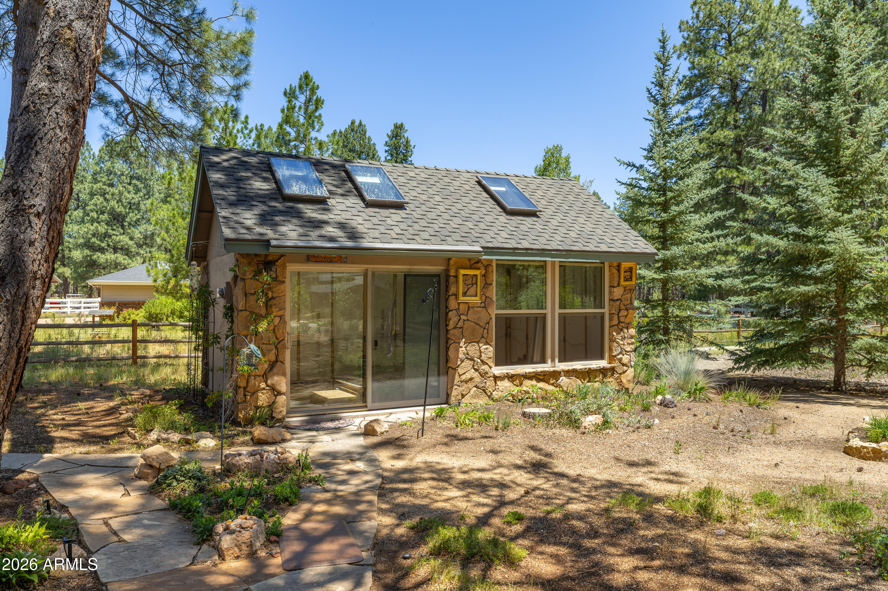 2300 W Kiltie Lane