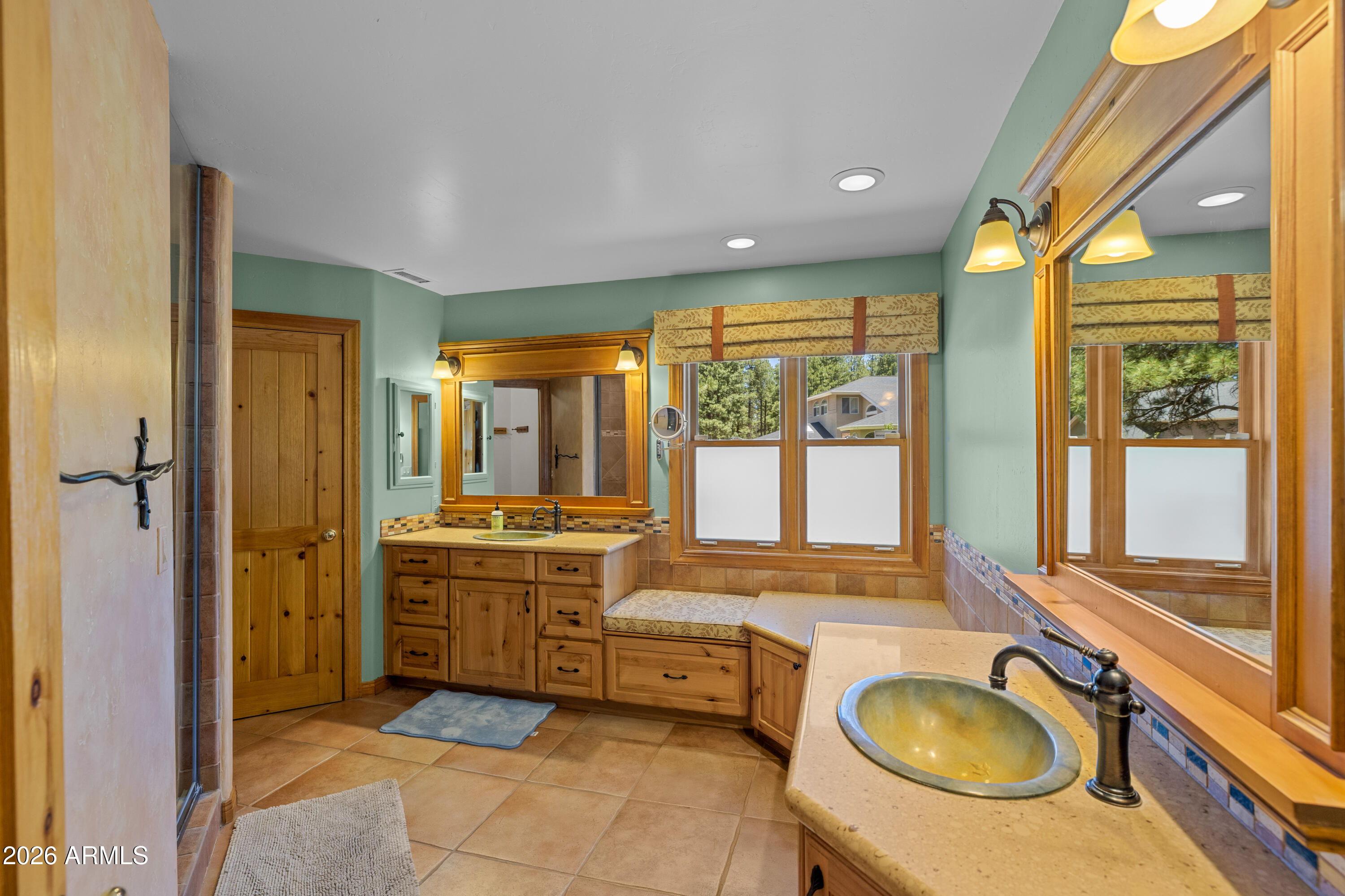 2300 W Kiltie Lane