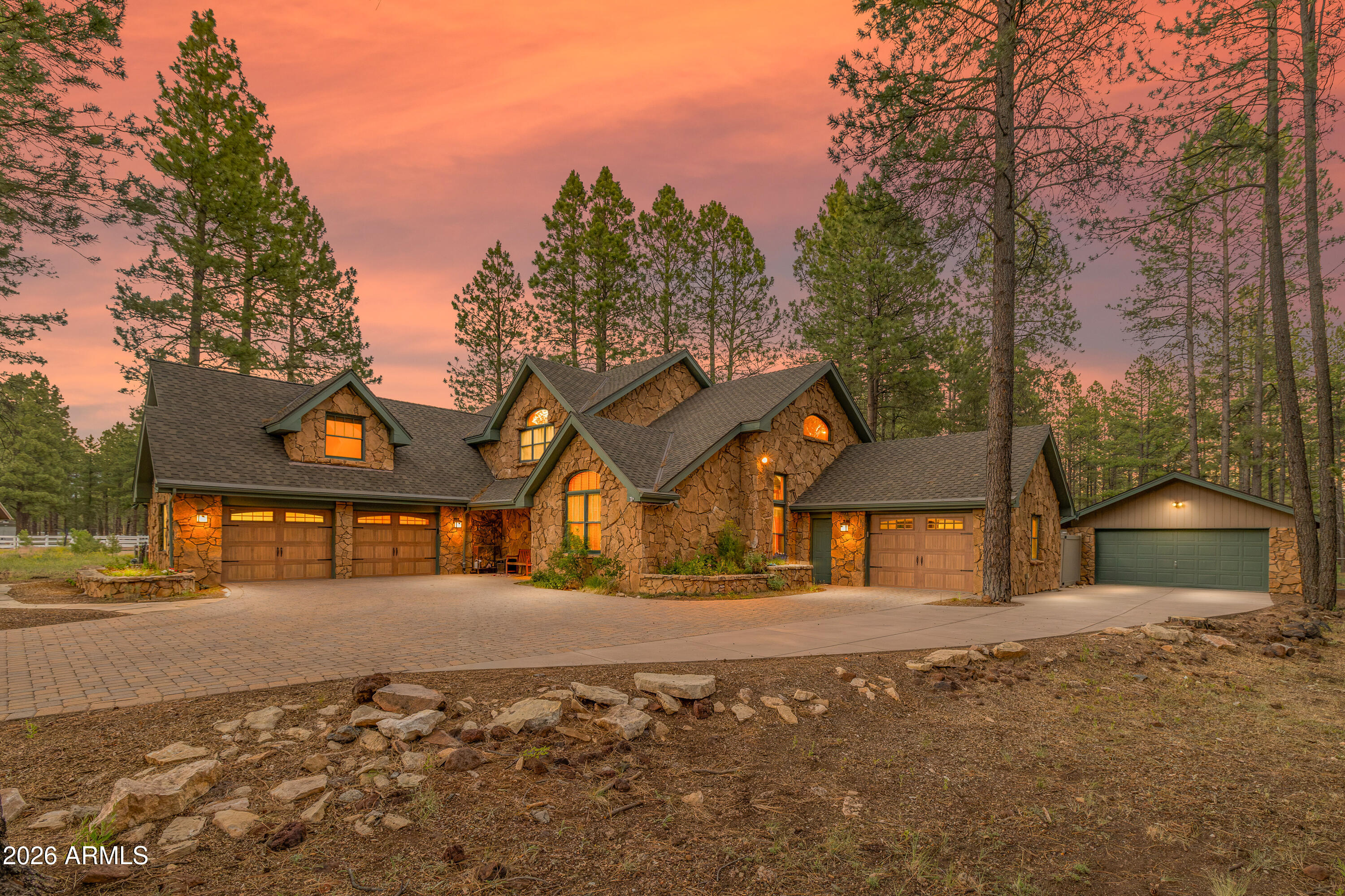 2300 W Kiltie Lane