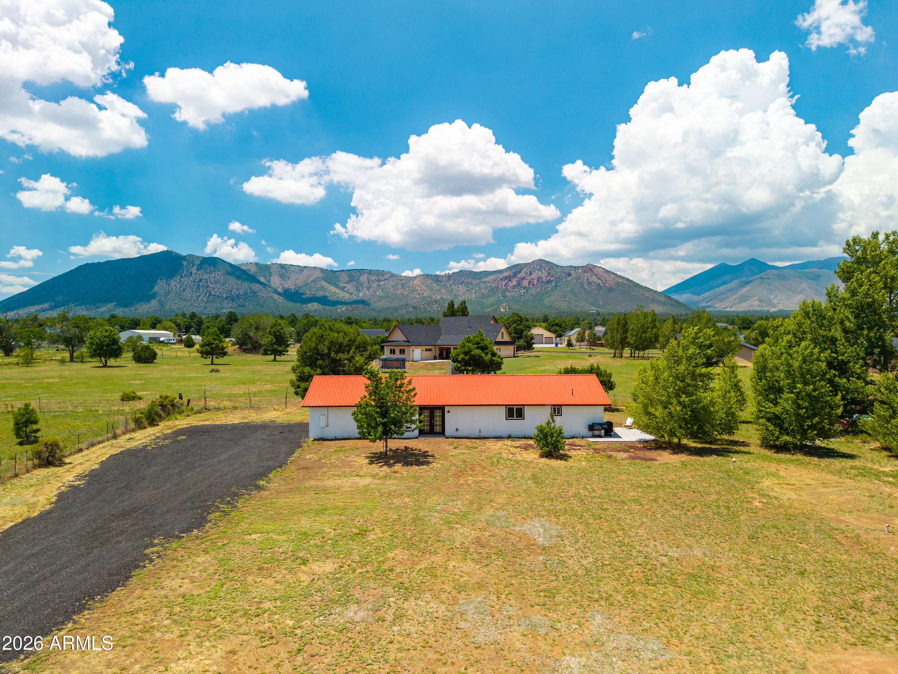 8150 N Masters Lane