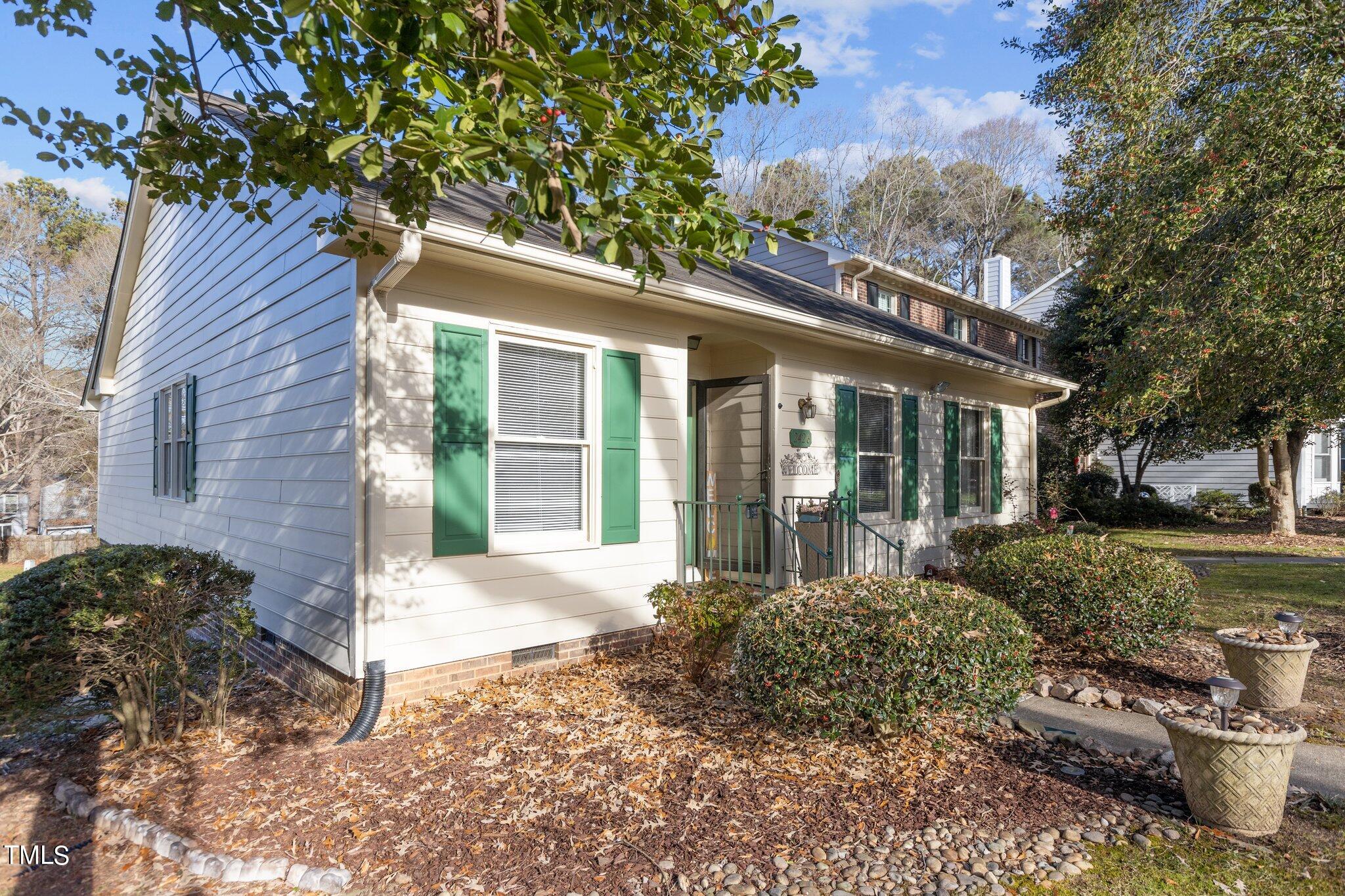 2426 Mapleton Lane