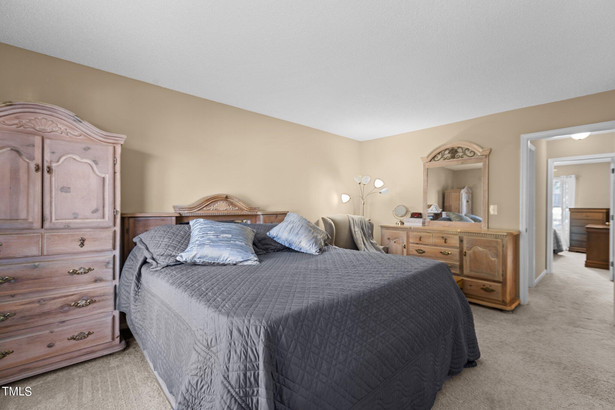 2426 Mapleton Lane