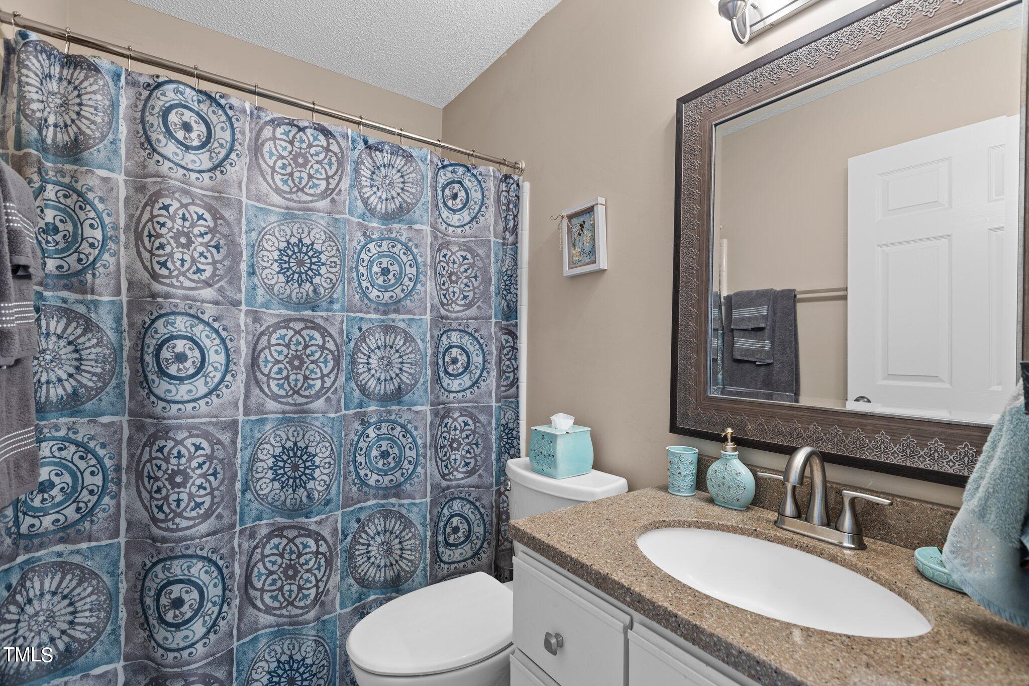 2426 Mapleton Lane
