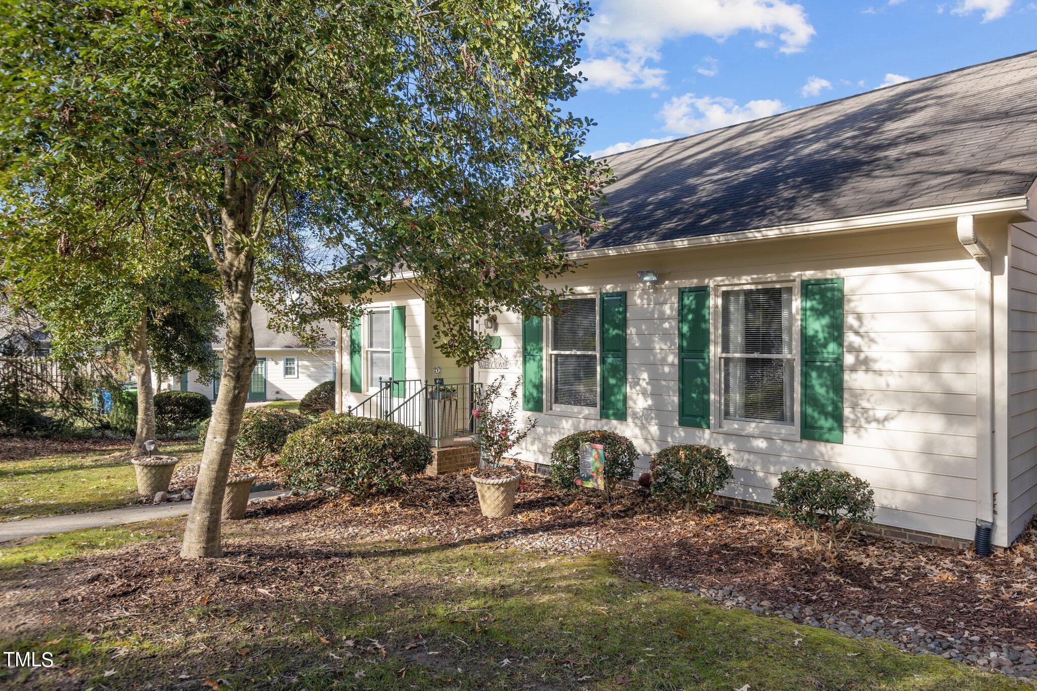 2426 Mapleton Lane