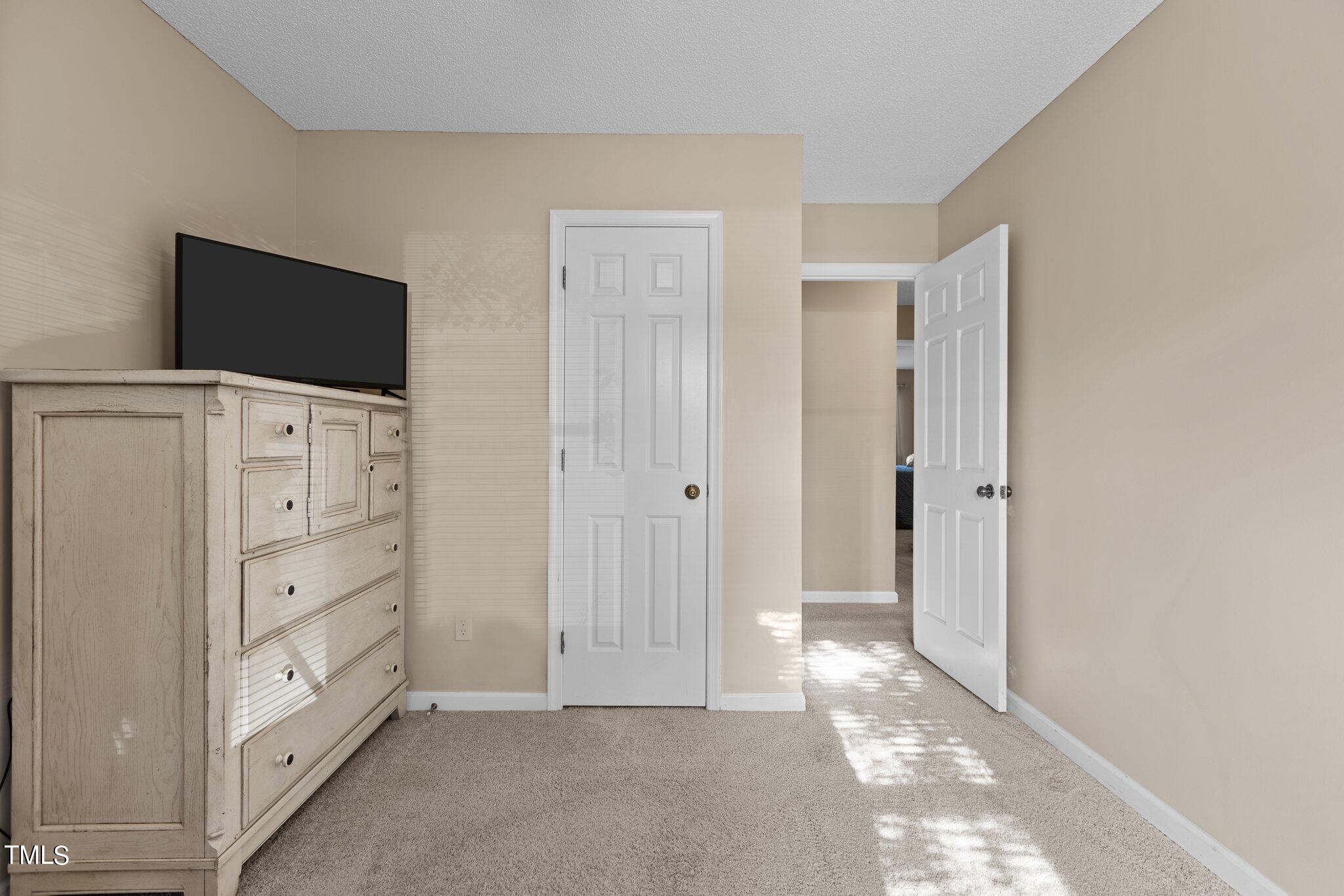 2426 Mapleton Lane