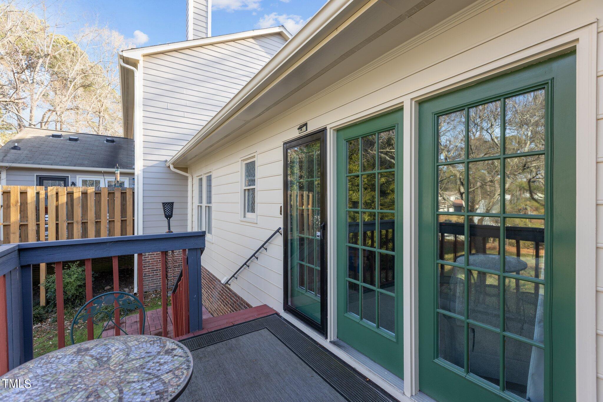2426 Mapleton Lane