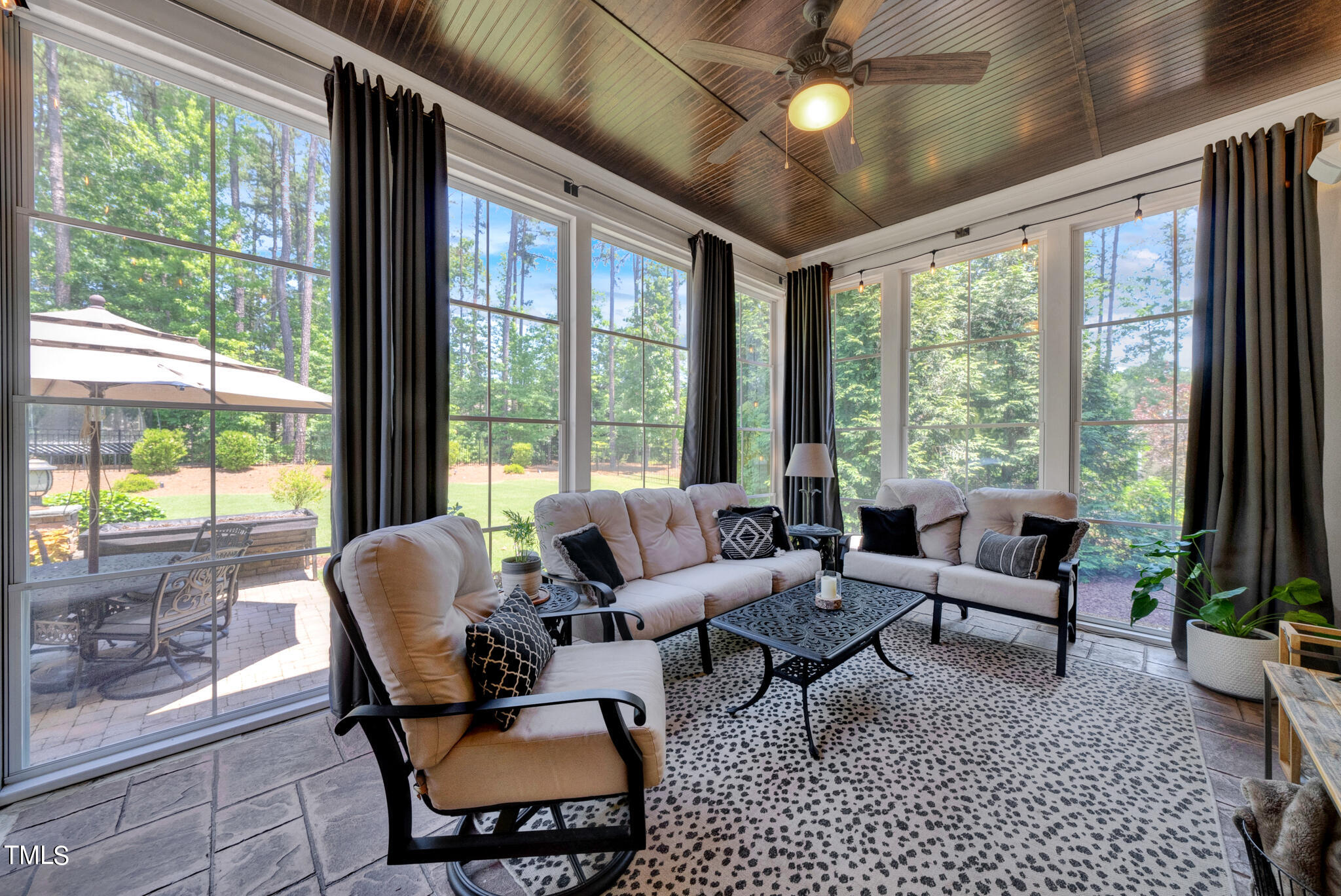 6908 Palaver Lane