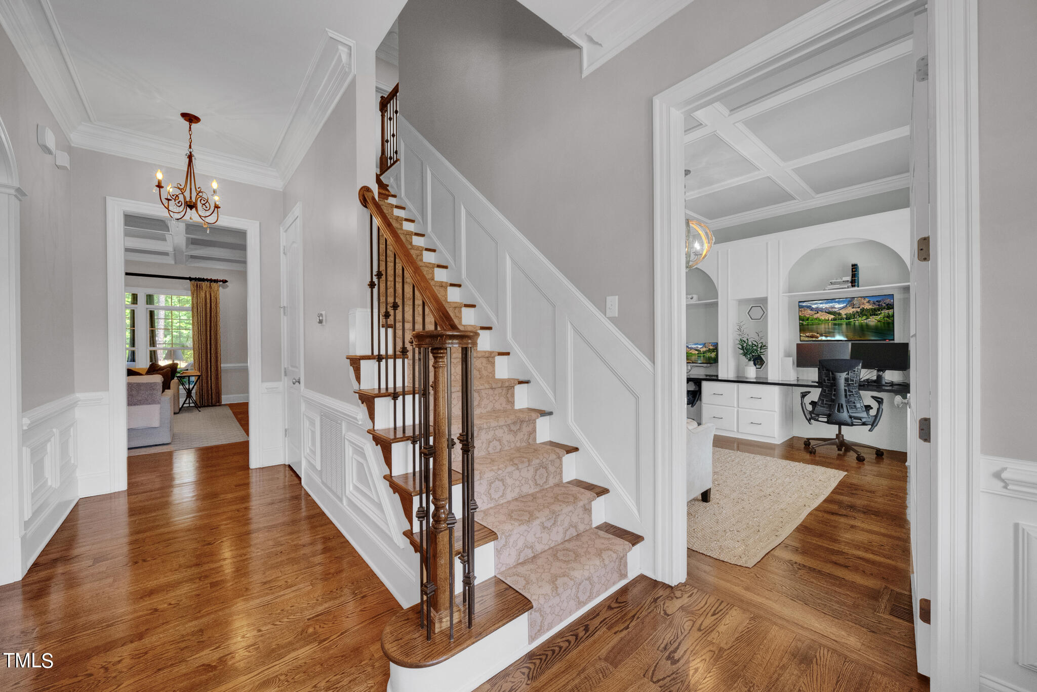 6908 Palaver Lane