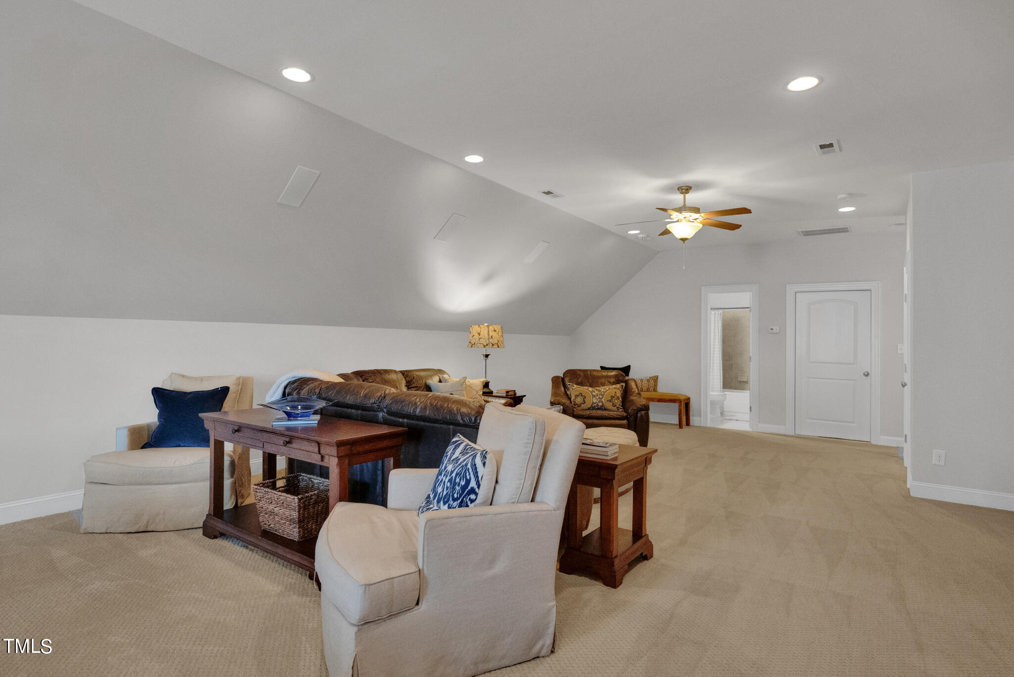 6908 Palaver Lane