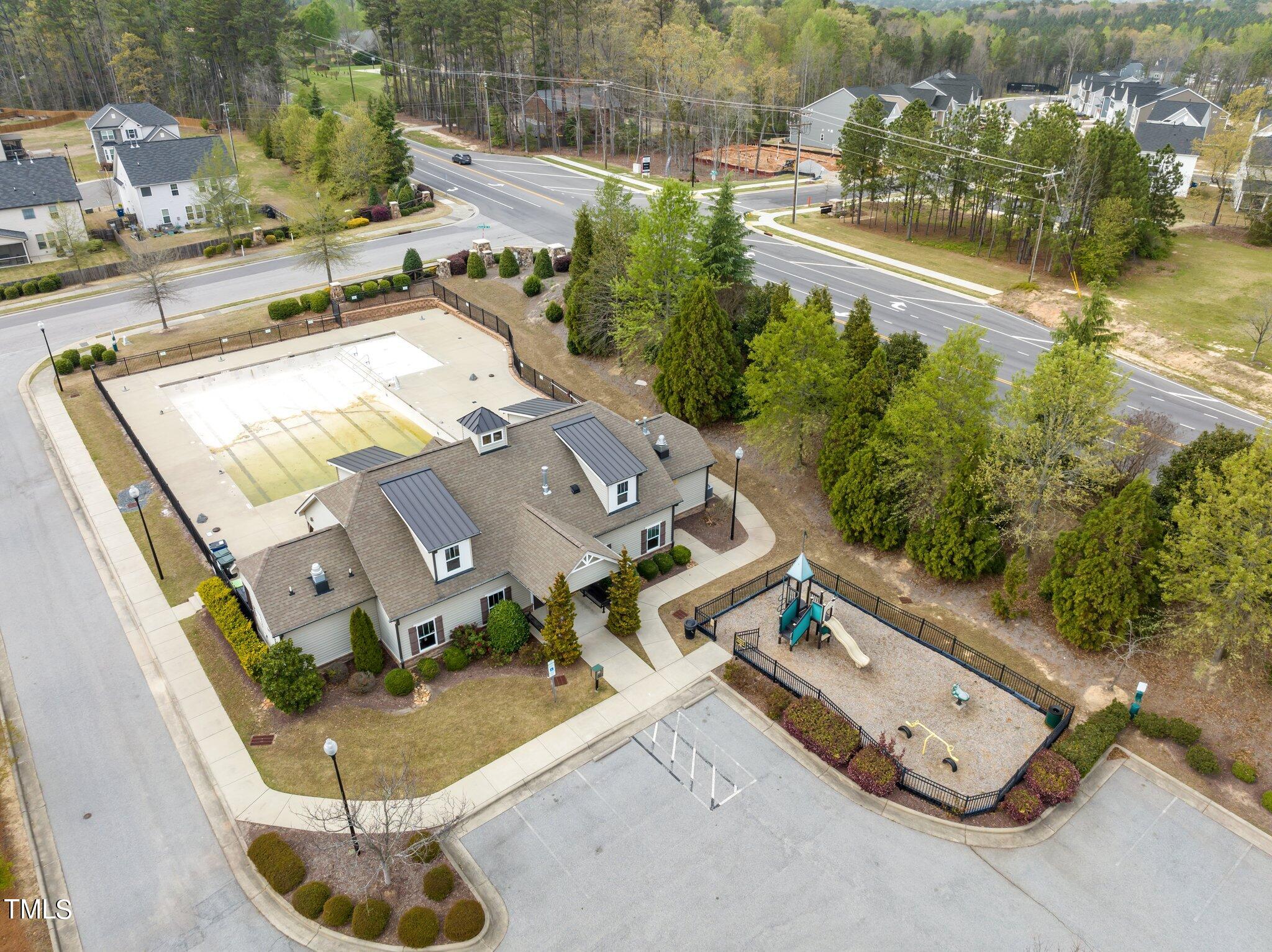 7811 Elmshire Way