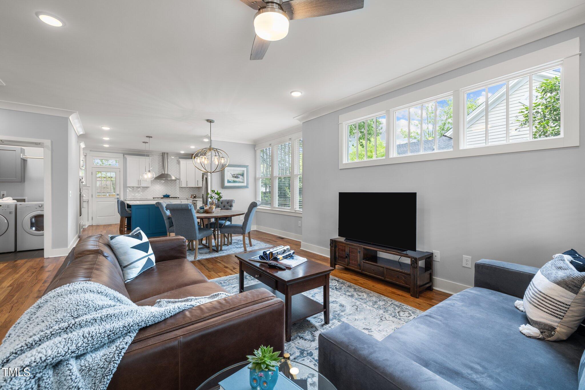 1009 Morning Glory Avenue