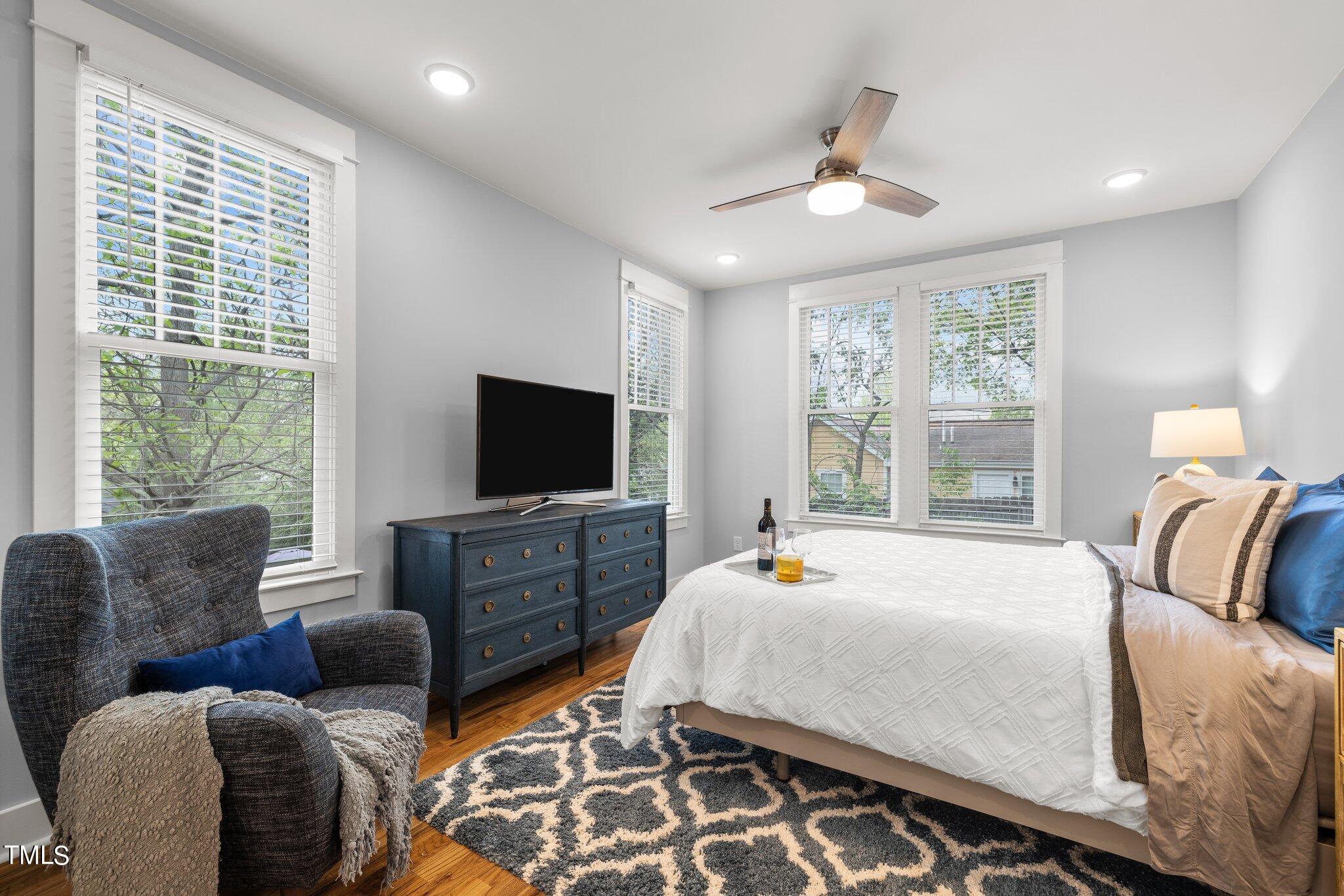 1009 Morning Glory Avenue