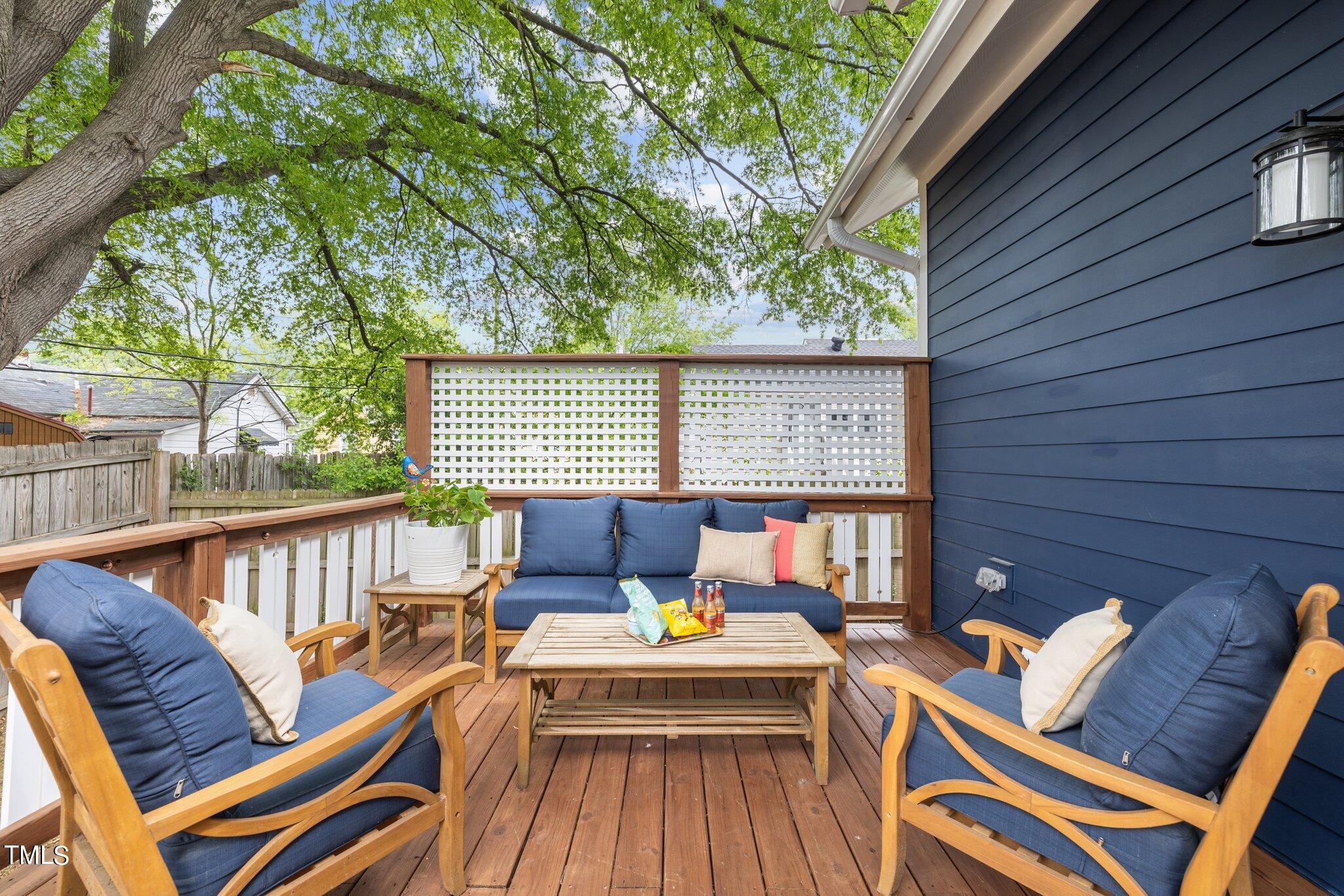 1009 Morning Glory Avenue