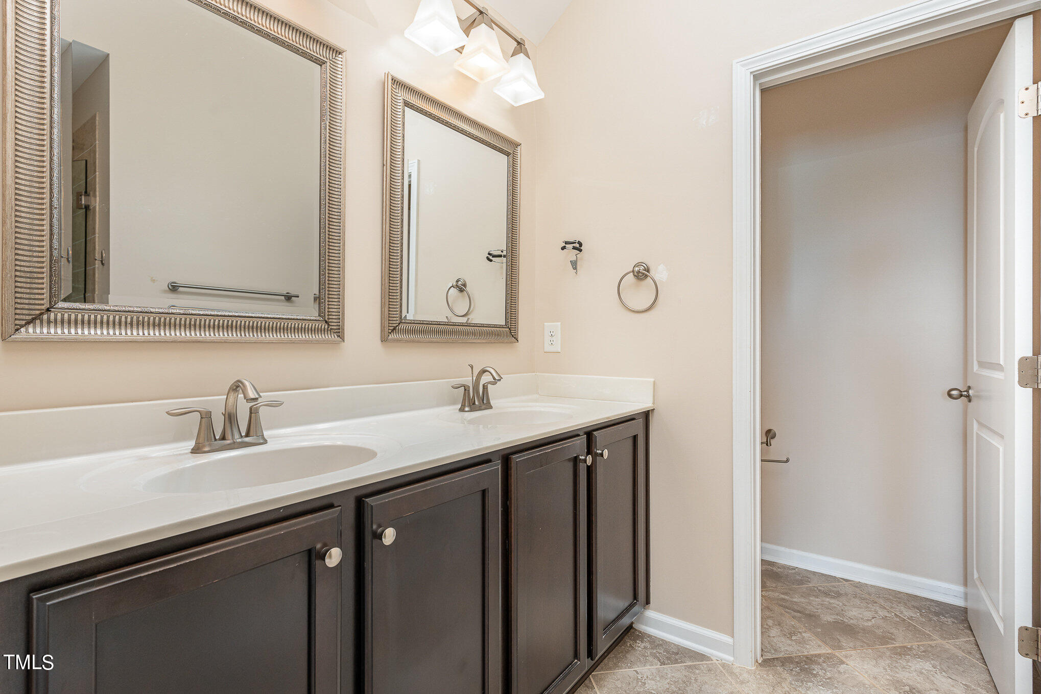 1045 Valleystone Drive