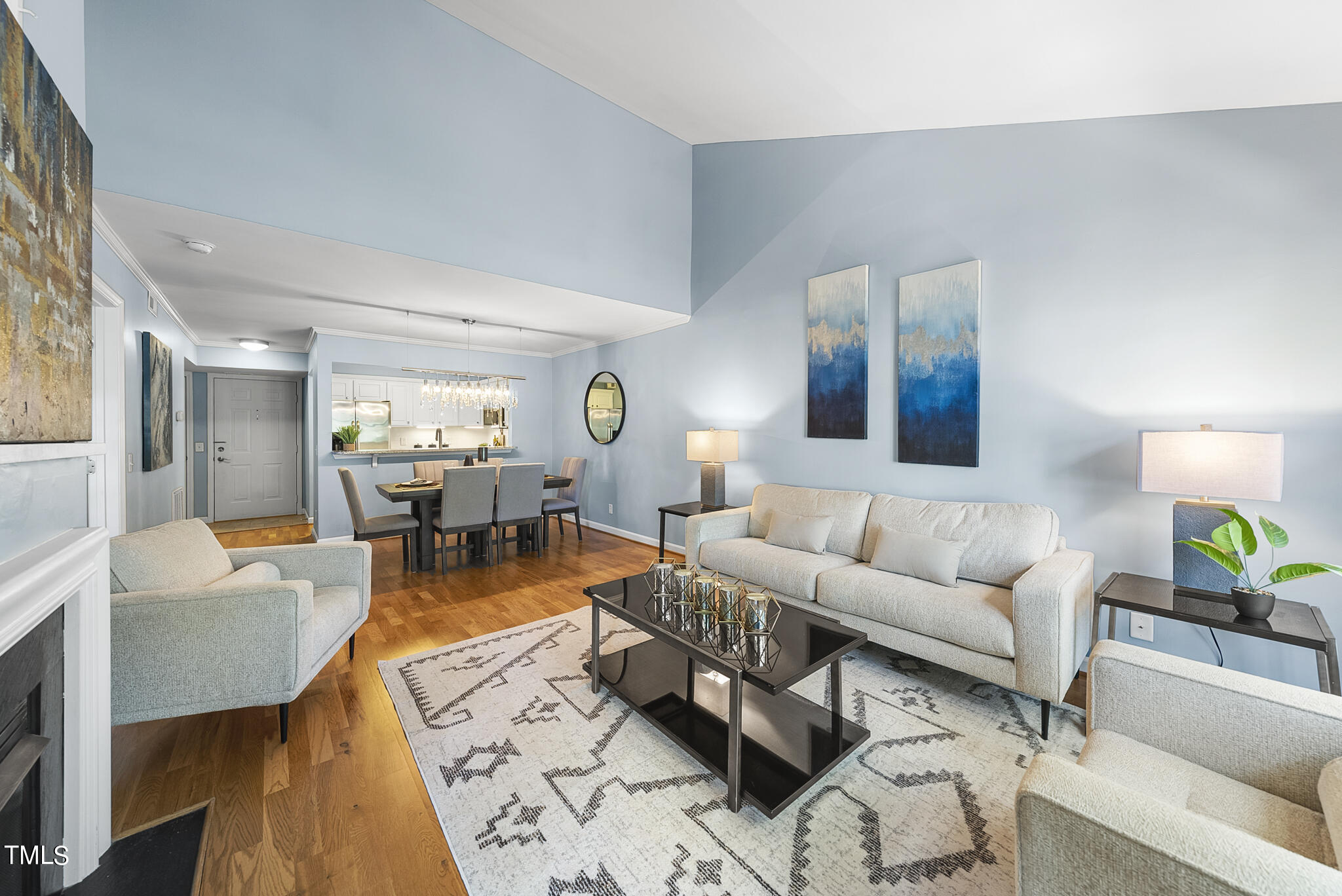1221 Westview Lane # 305