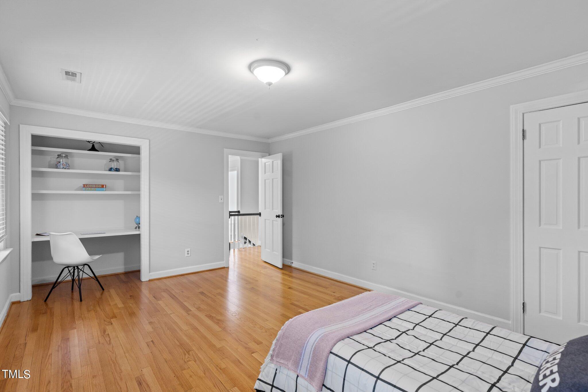 708 Villawood Court