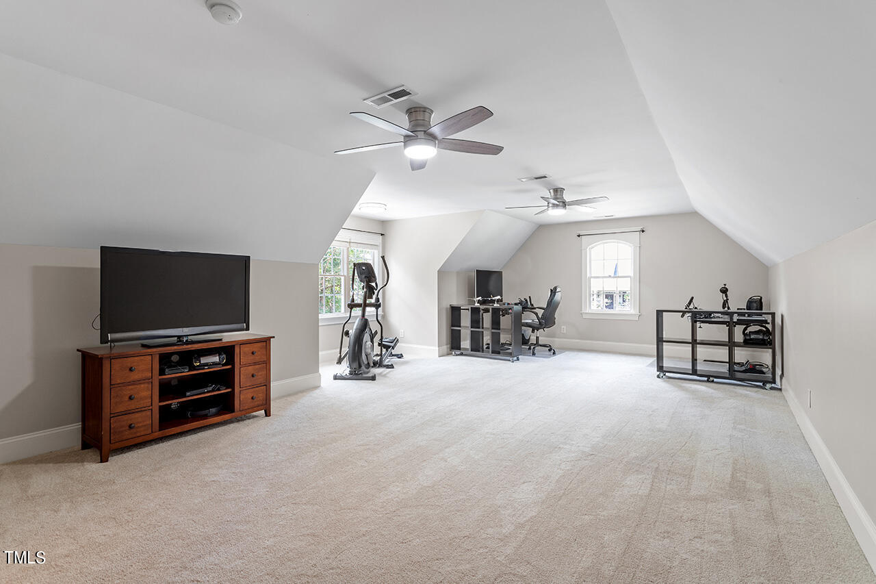 207 Lindemans Drive