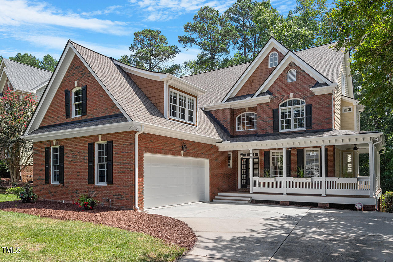 207 Lindemans Drive
