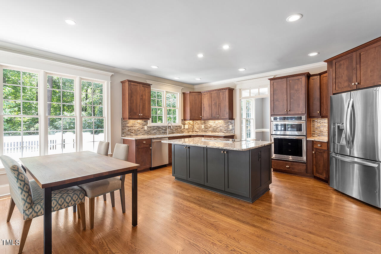 207 Lindemans Drive