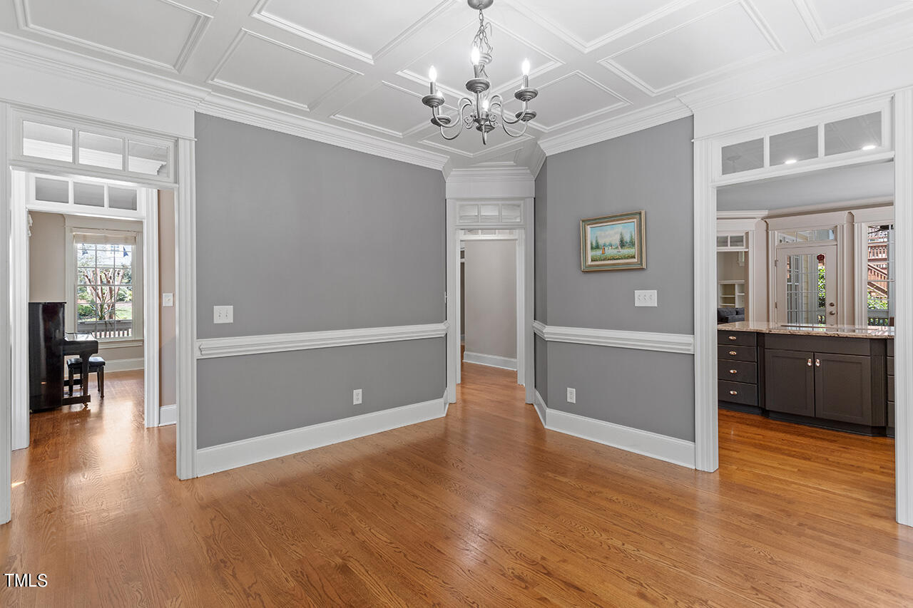 207 Lindemans Drive