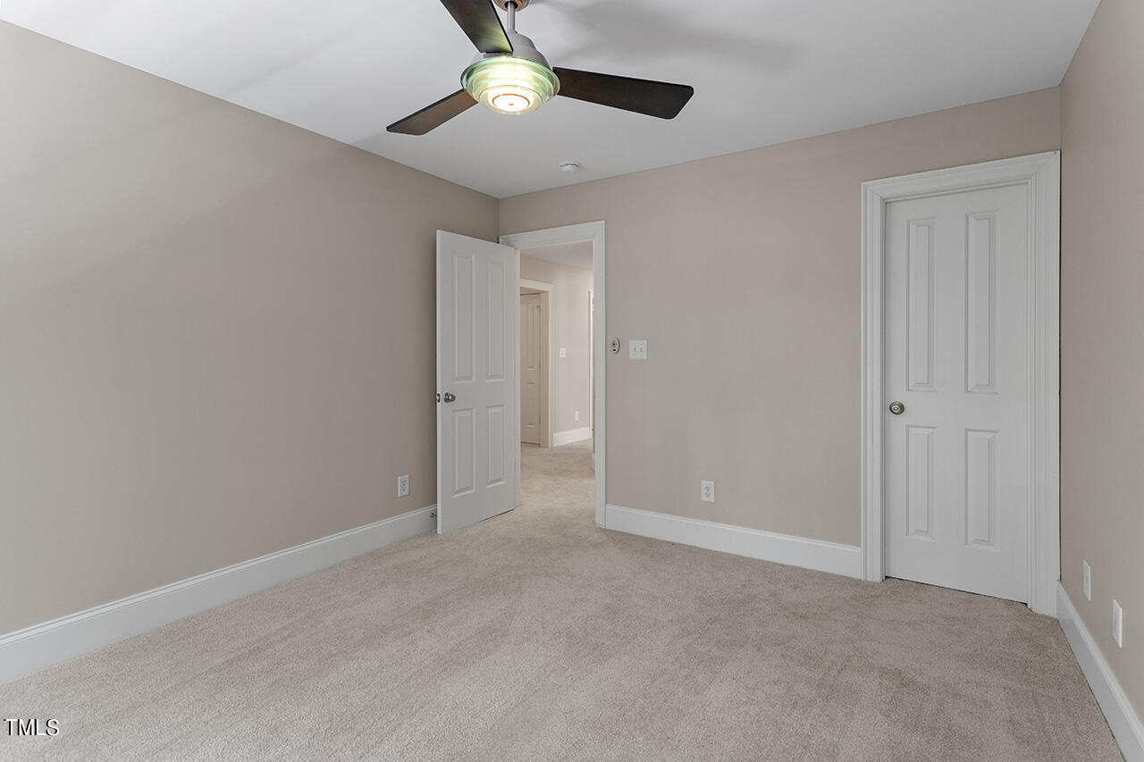207 Lindemans Drive