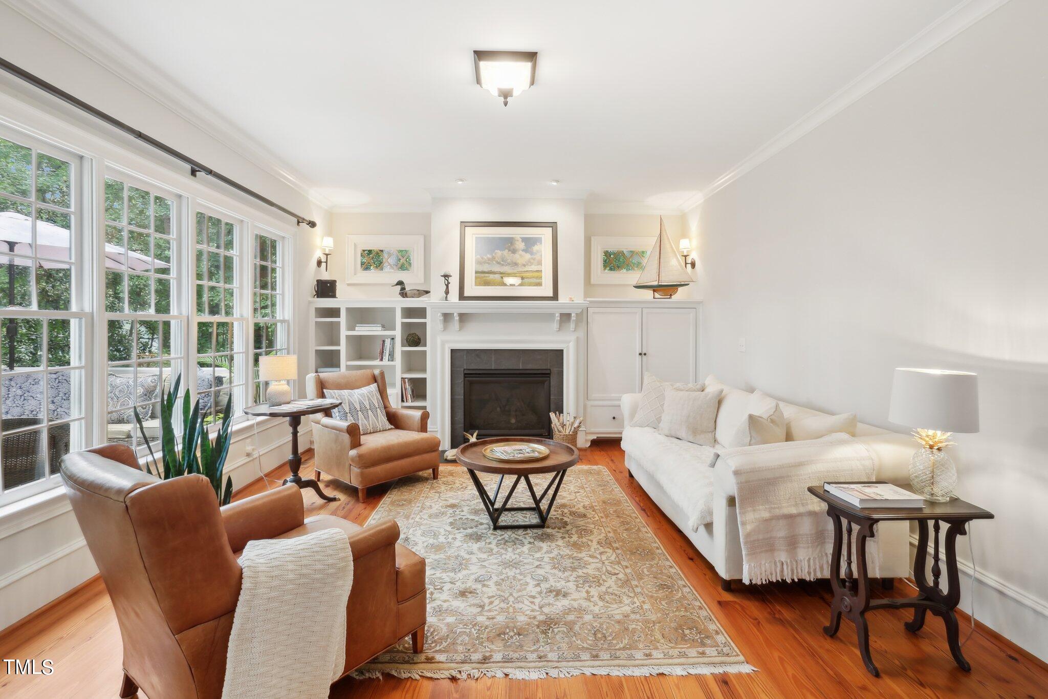 101 Lyndenbury Drive