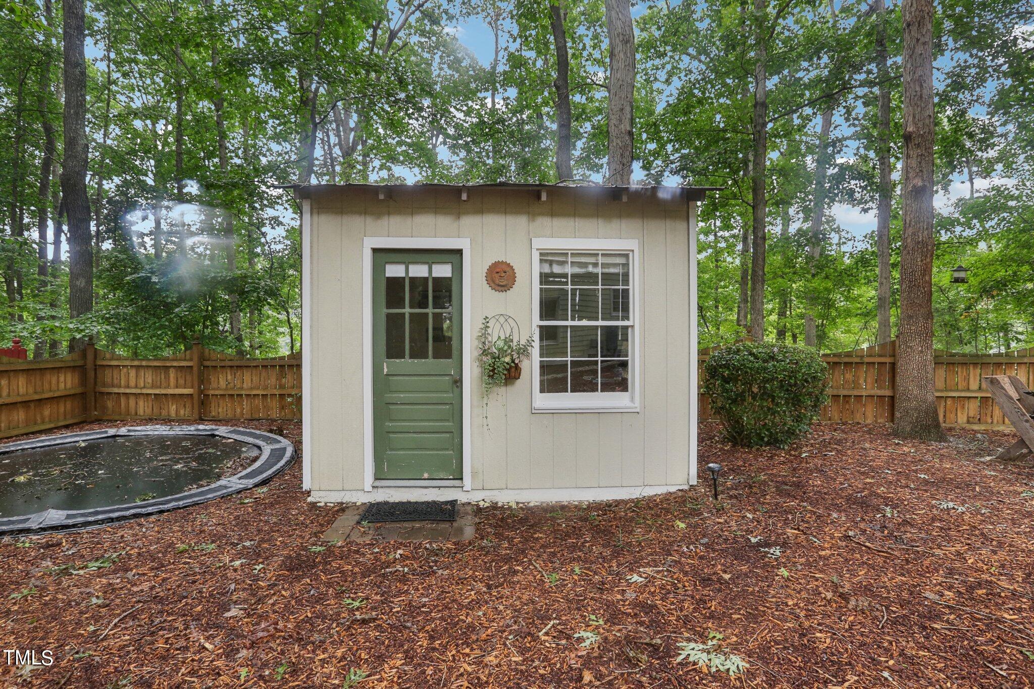 101 Lyndenbury Drive
