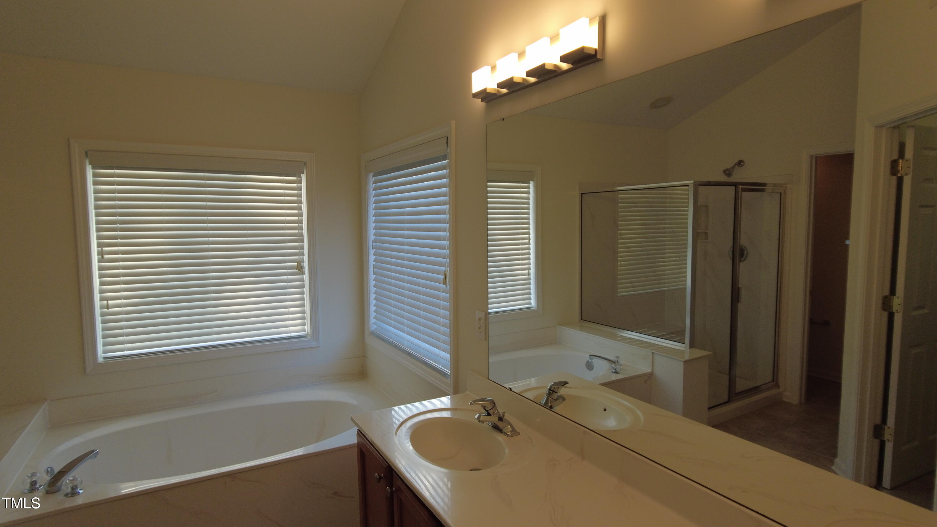 1905 Housatonic Court