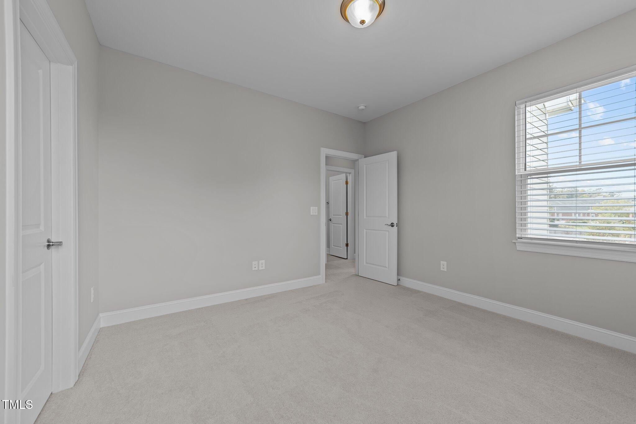 792 Newstead Way