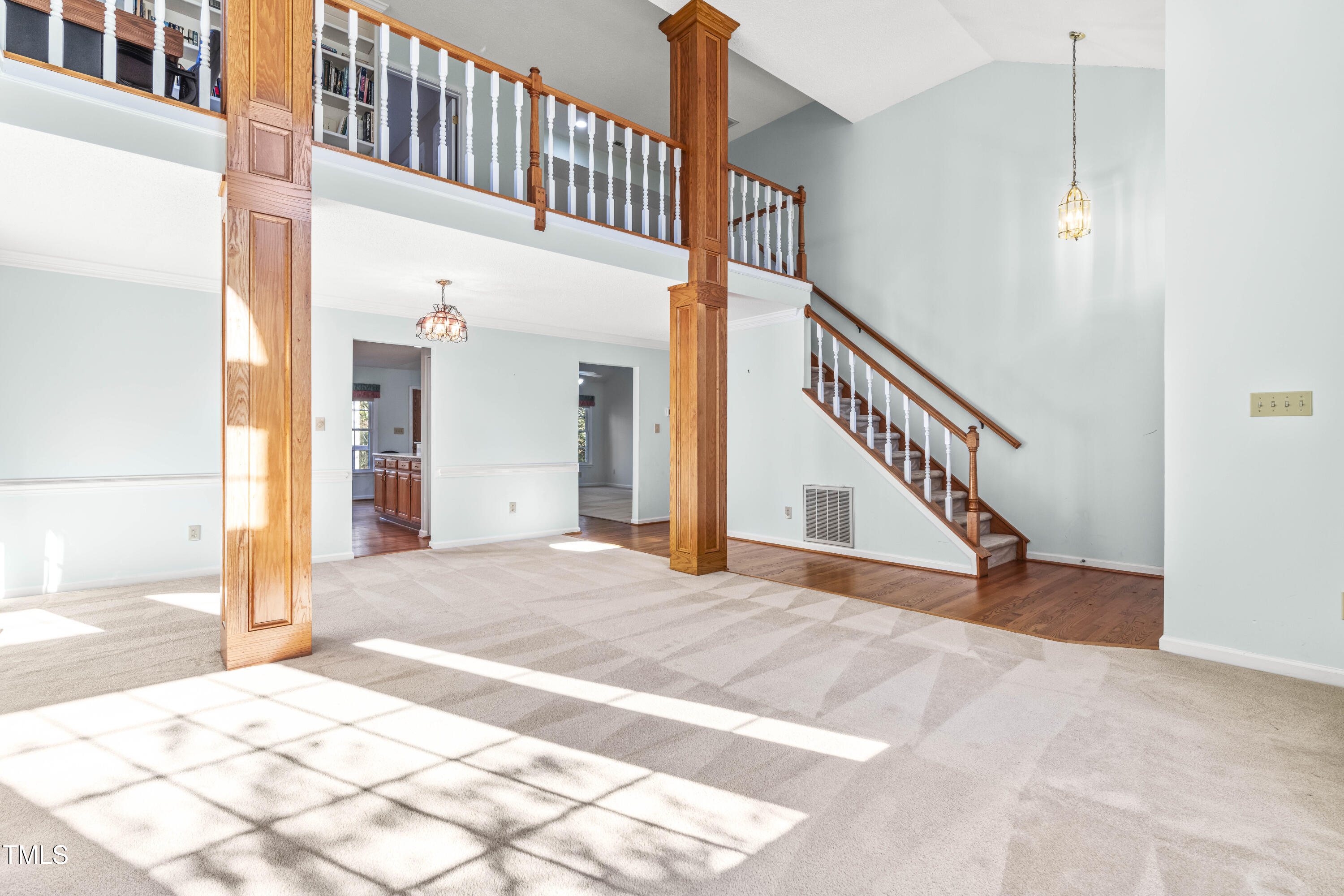 2208 Shady Birch Lane