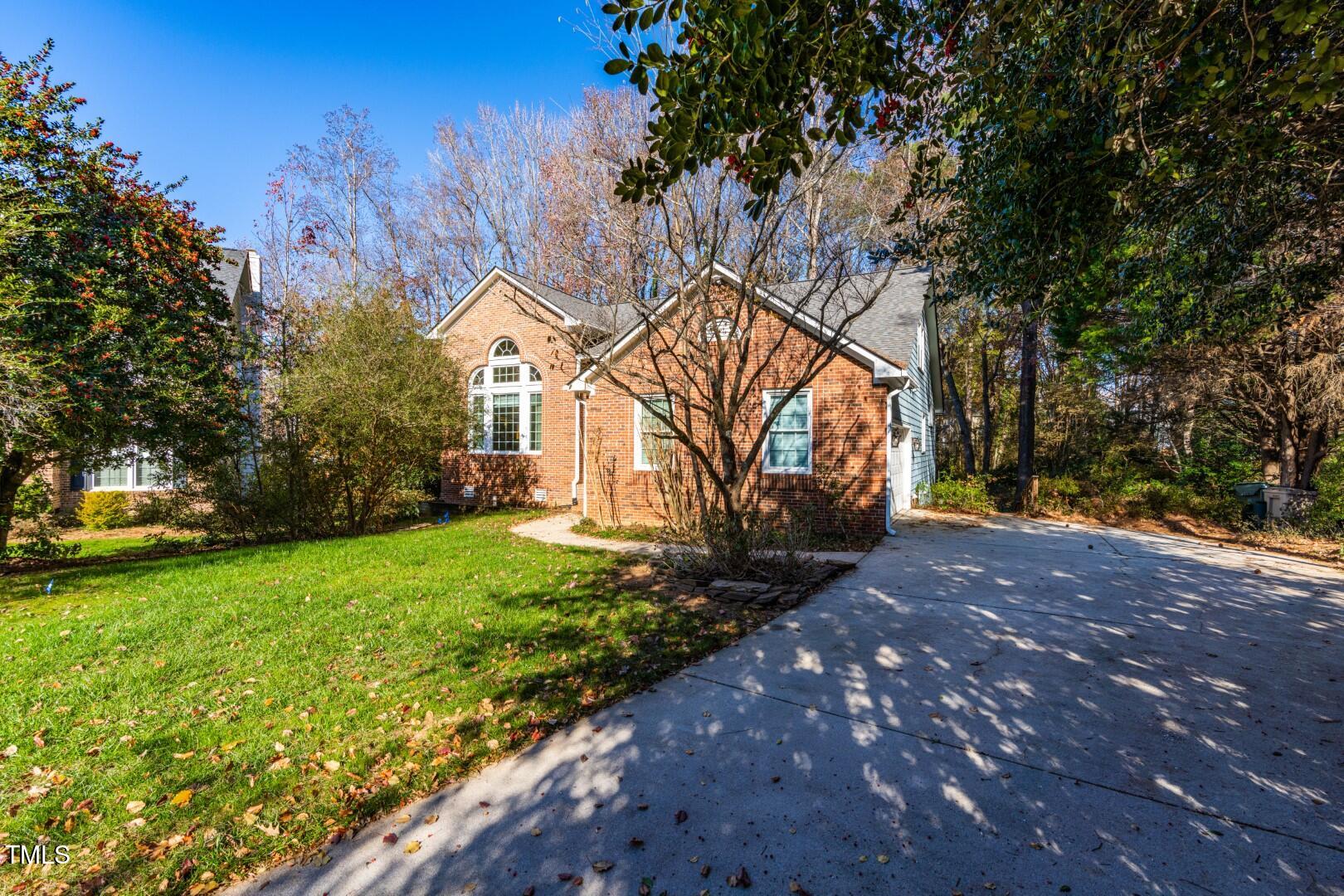 2208 Shady Birch Lane
