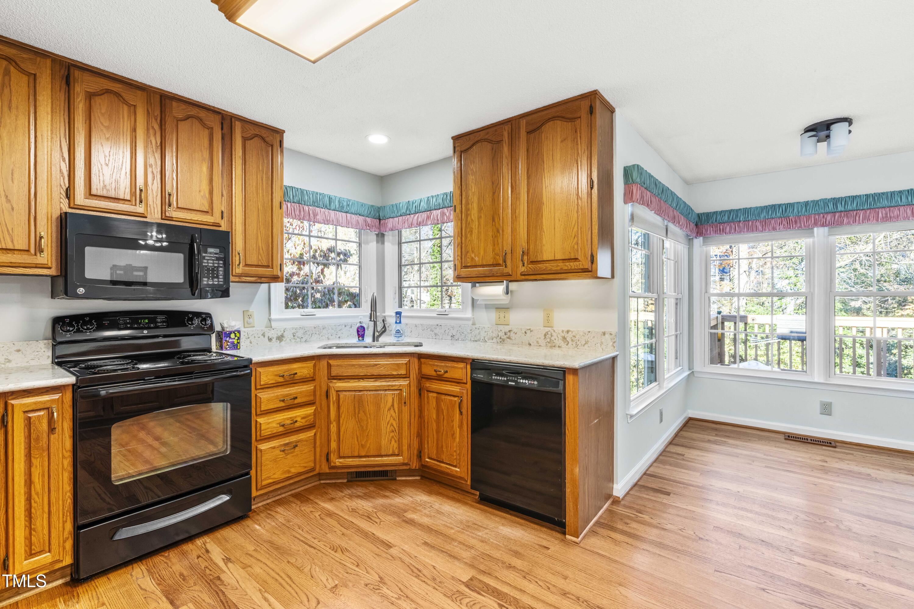 2208 Shady Birch Lane