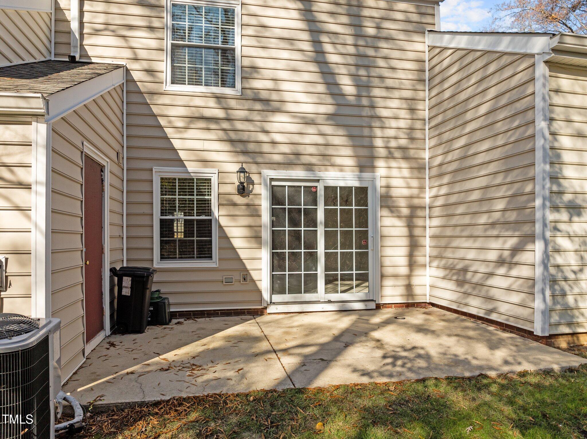 120 Riverwalk Circle