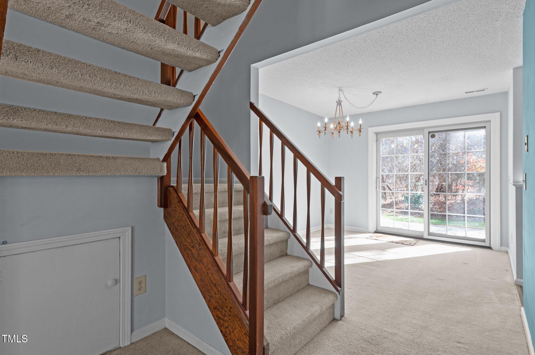 120 Riverwalk Circle