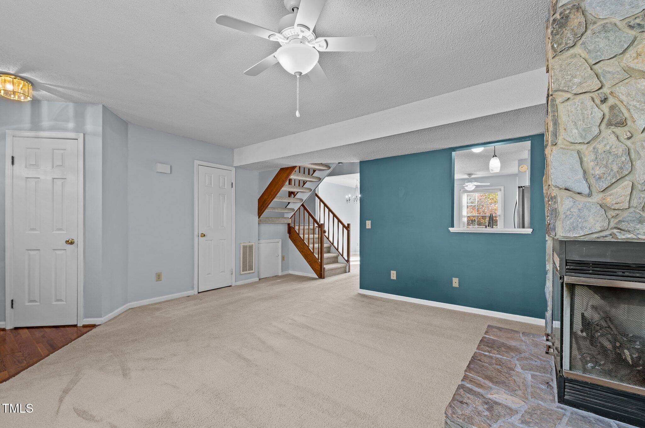 120 Riverwalk Circle