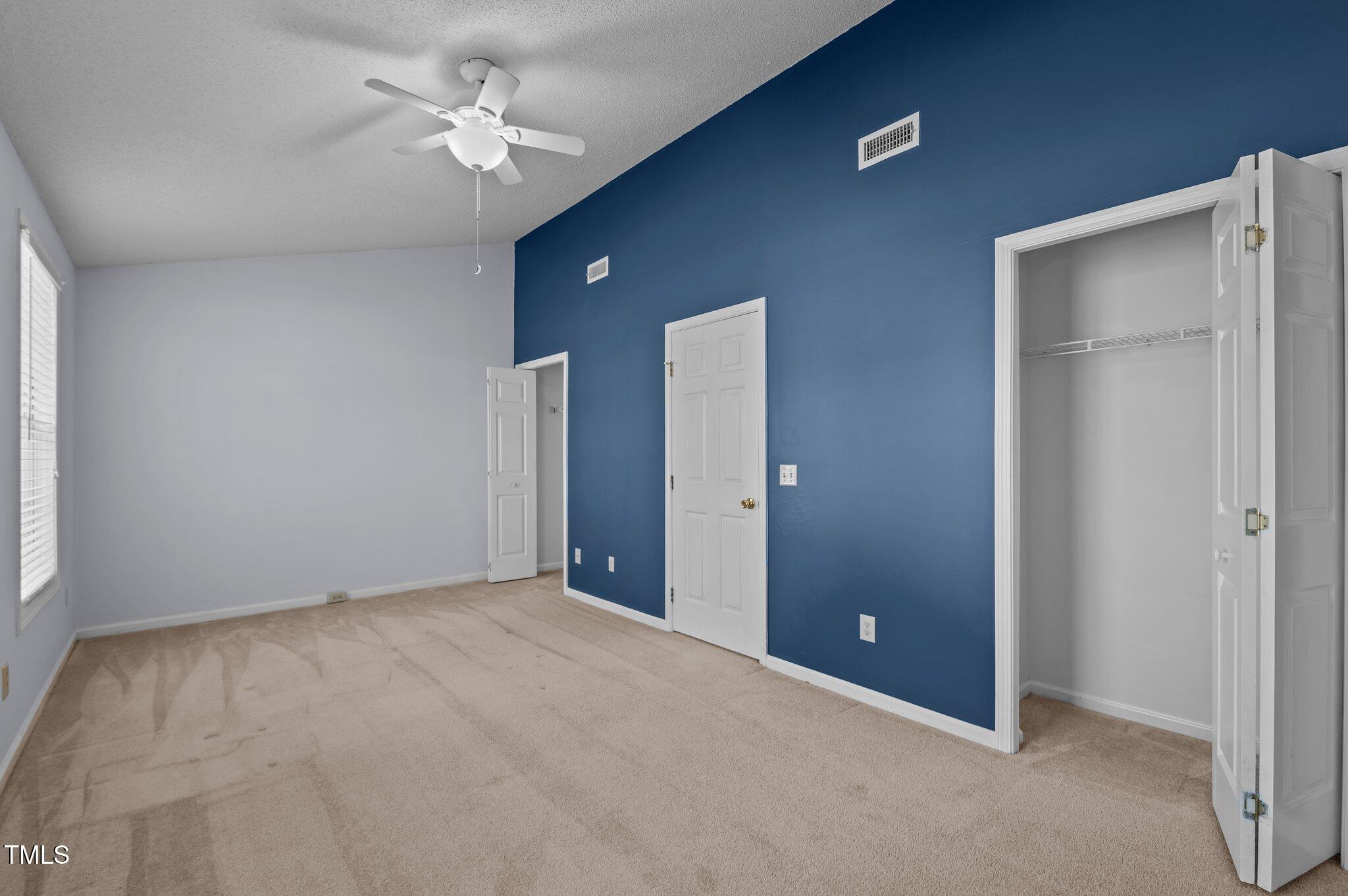120 Riverwalk Circle