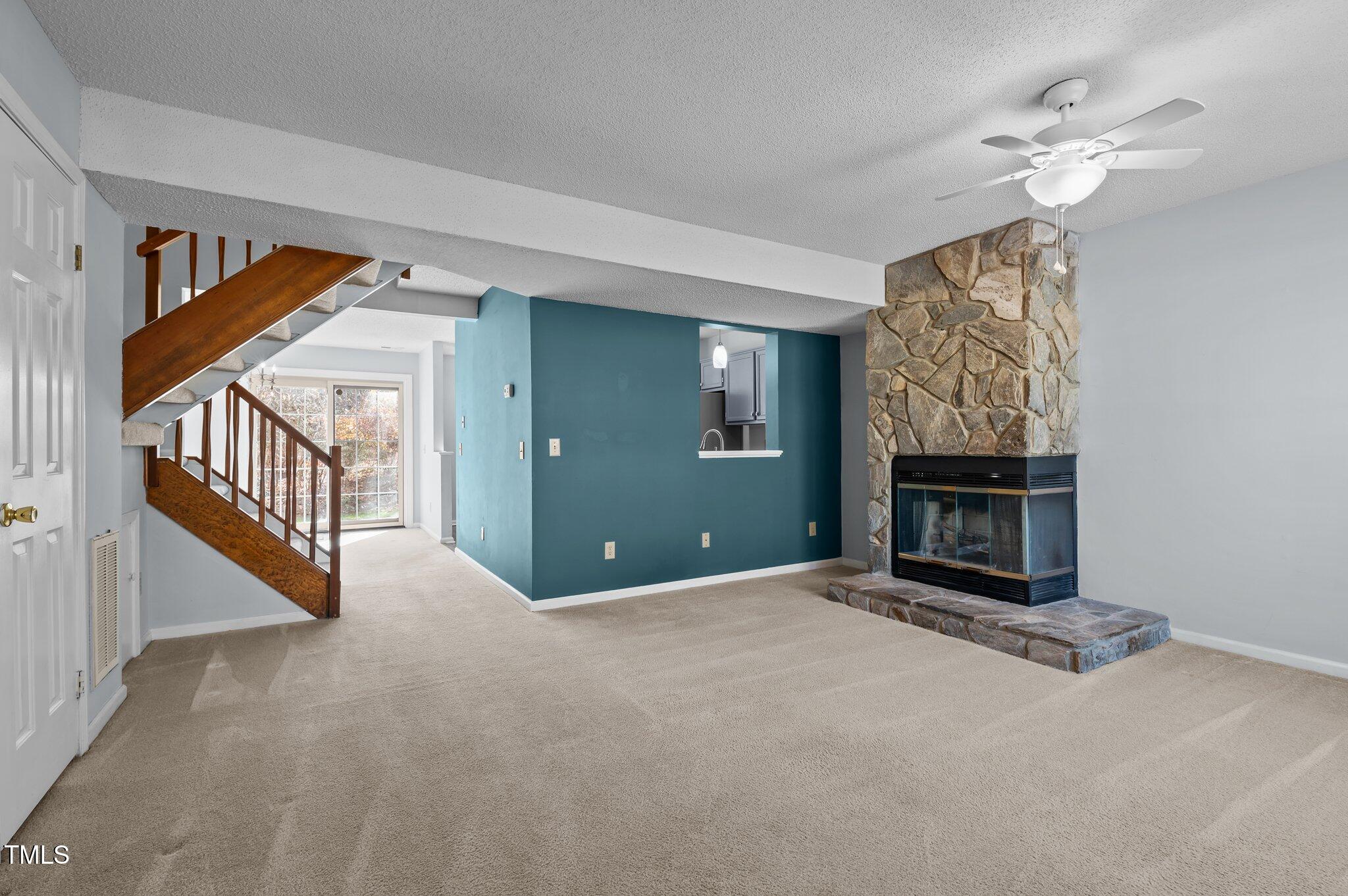 120 Riverwalk Circle