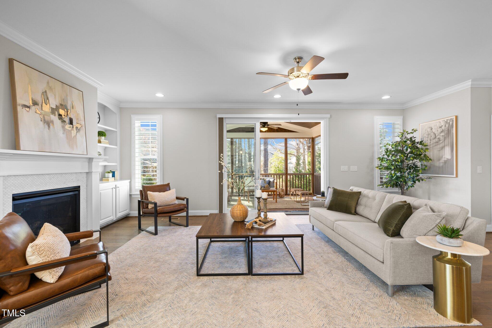 1013 Manchaca Loop