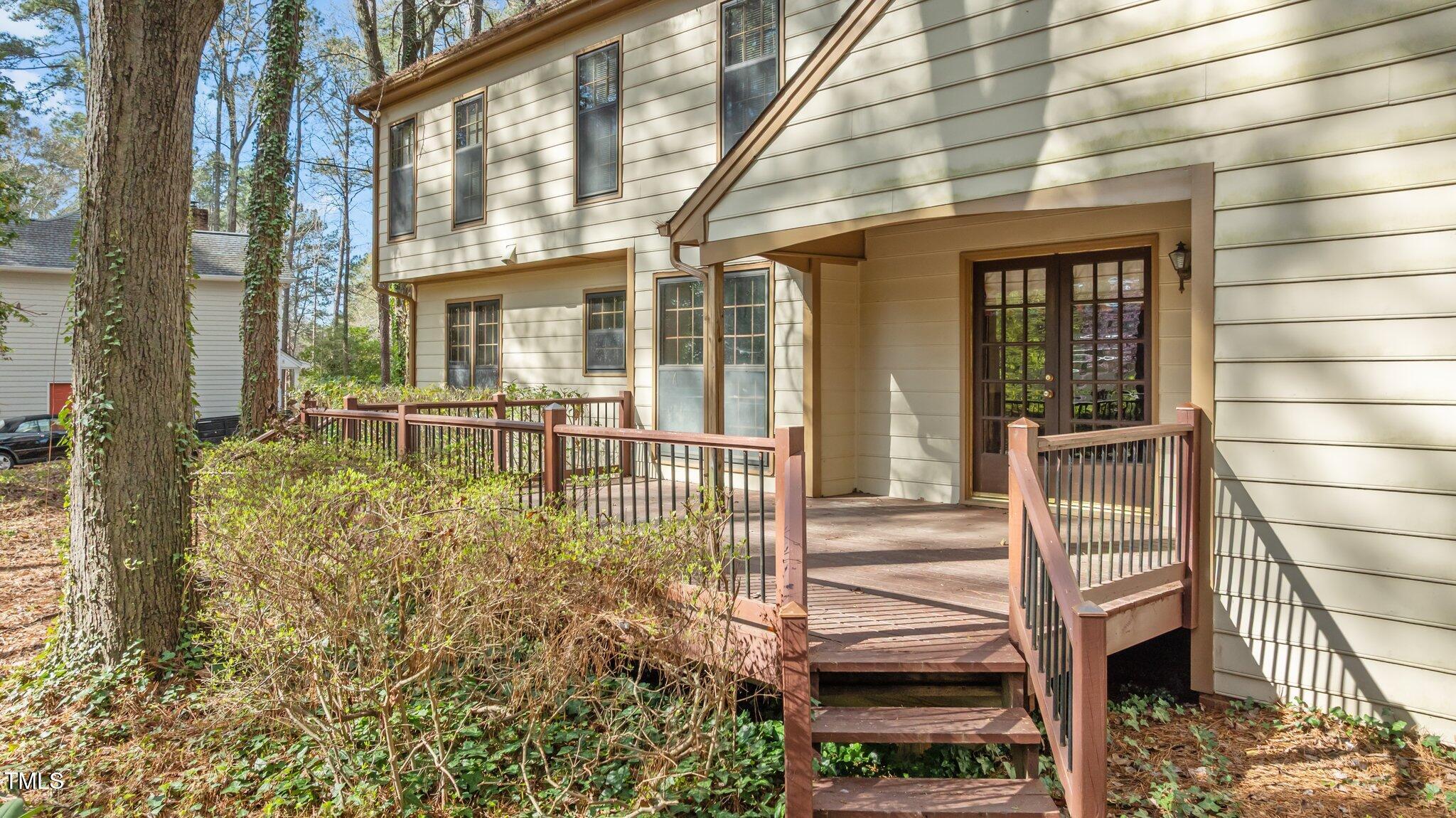 8404 Sleepy Creek Drive