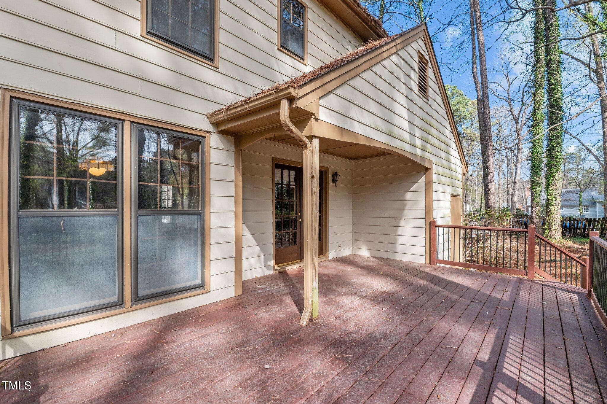 8404 Sleepy Creek Drive