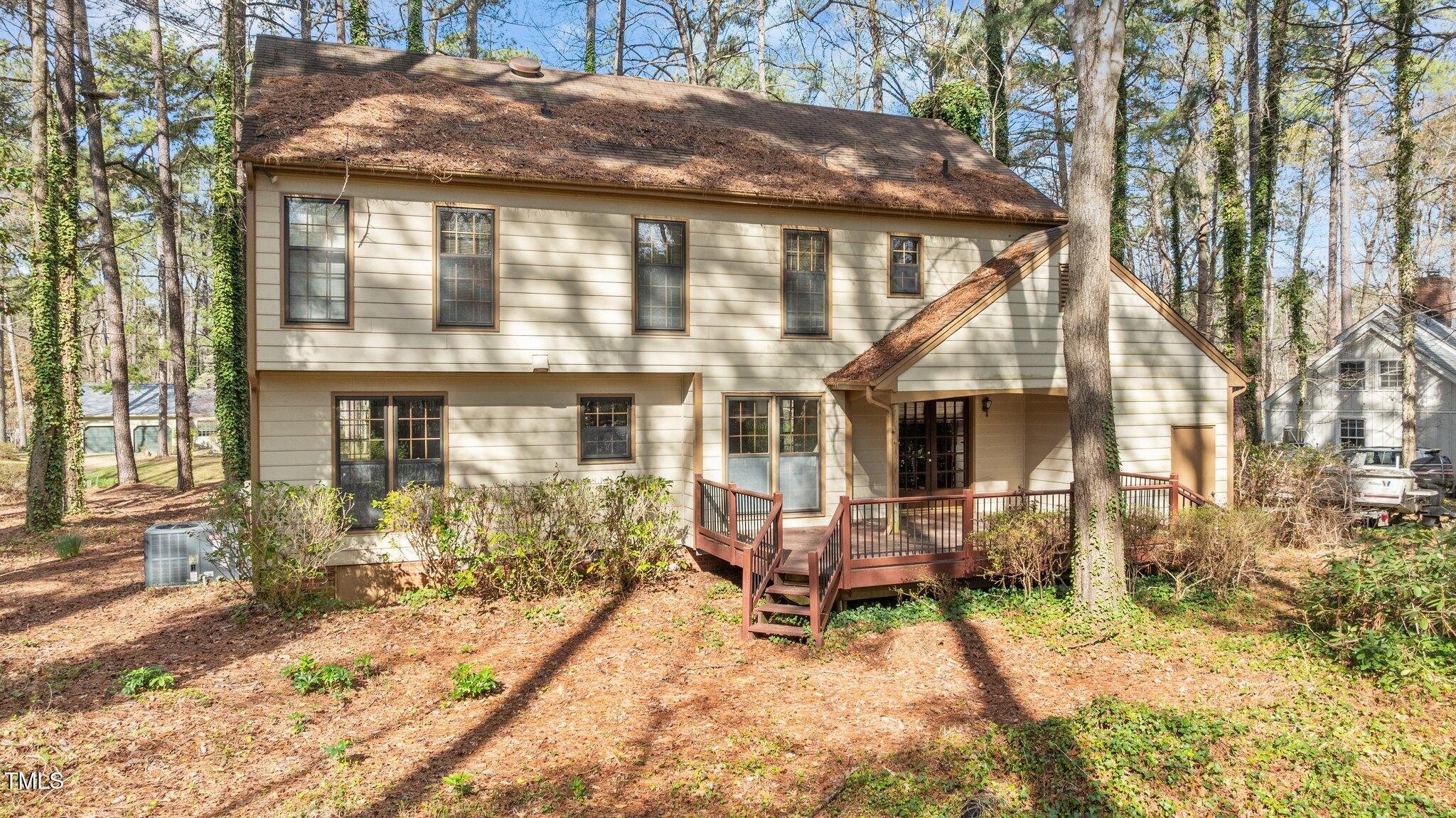 8404 Sleepy Creek Drive