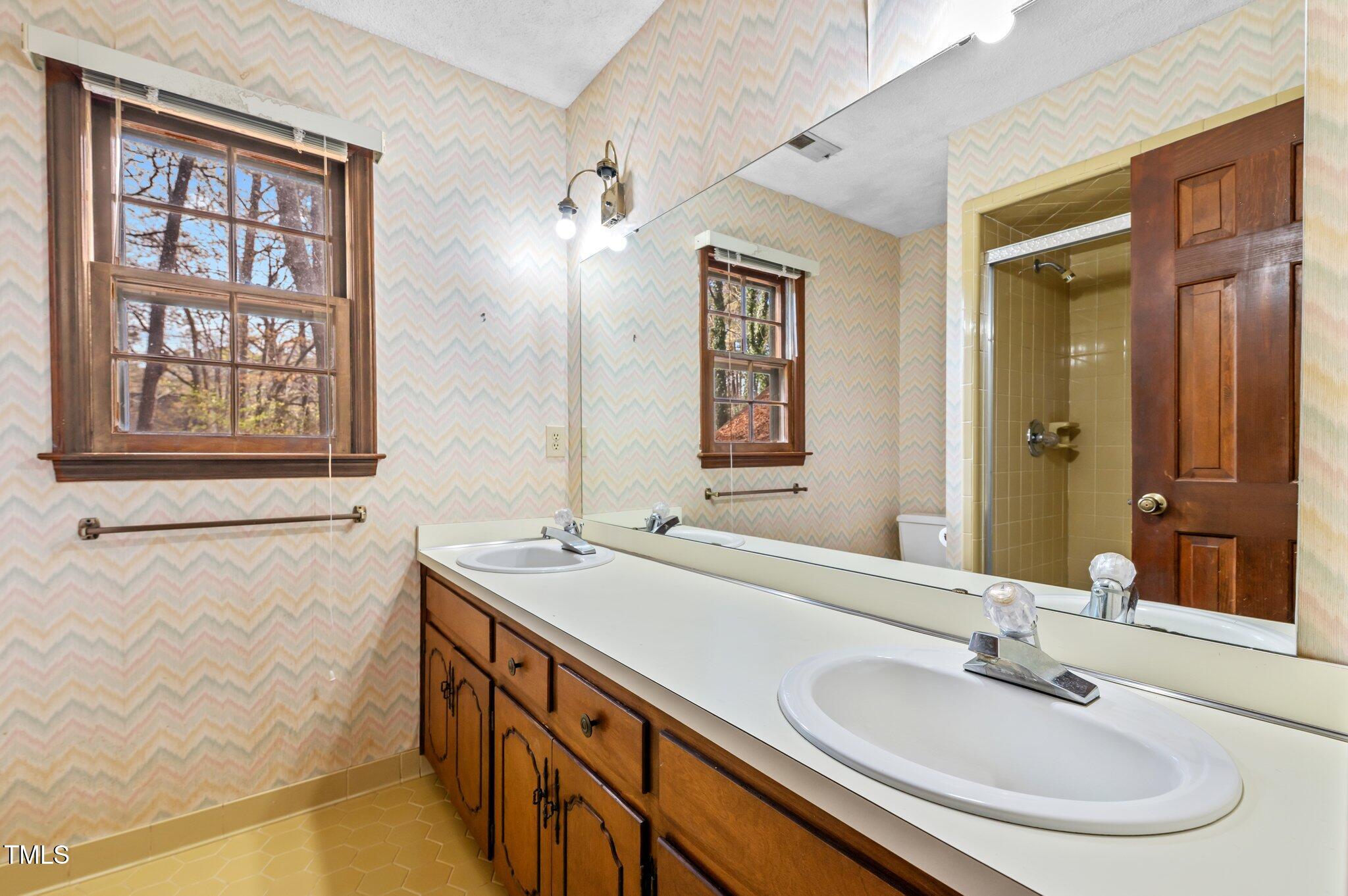 8404 Sleepy Creek Drive