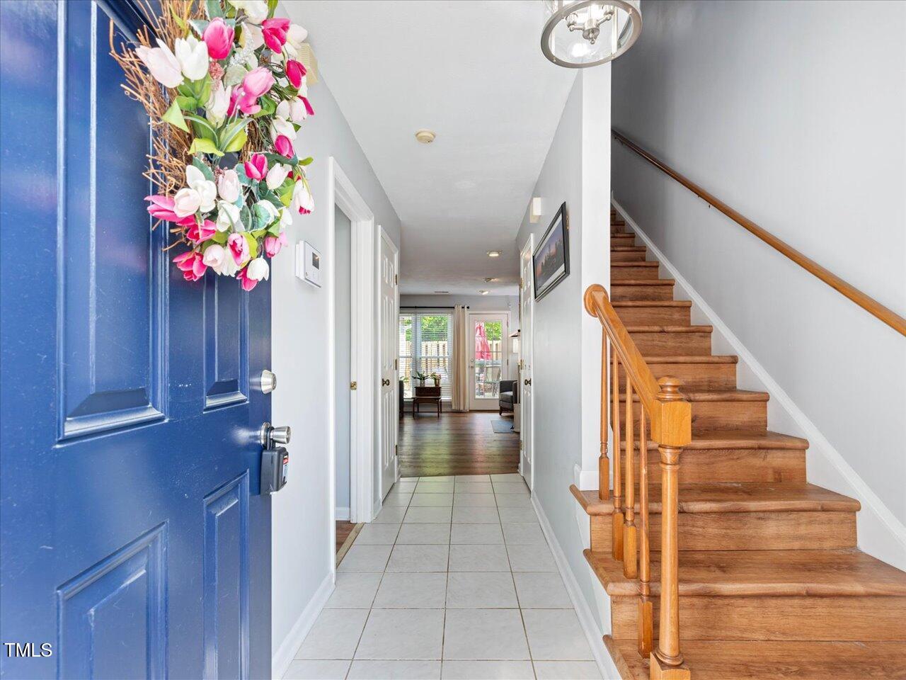 6718 Twin Tree Court