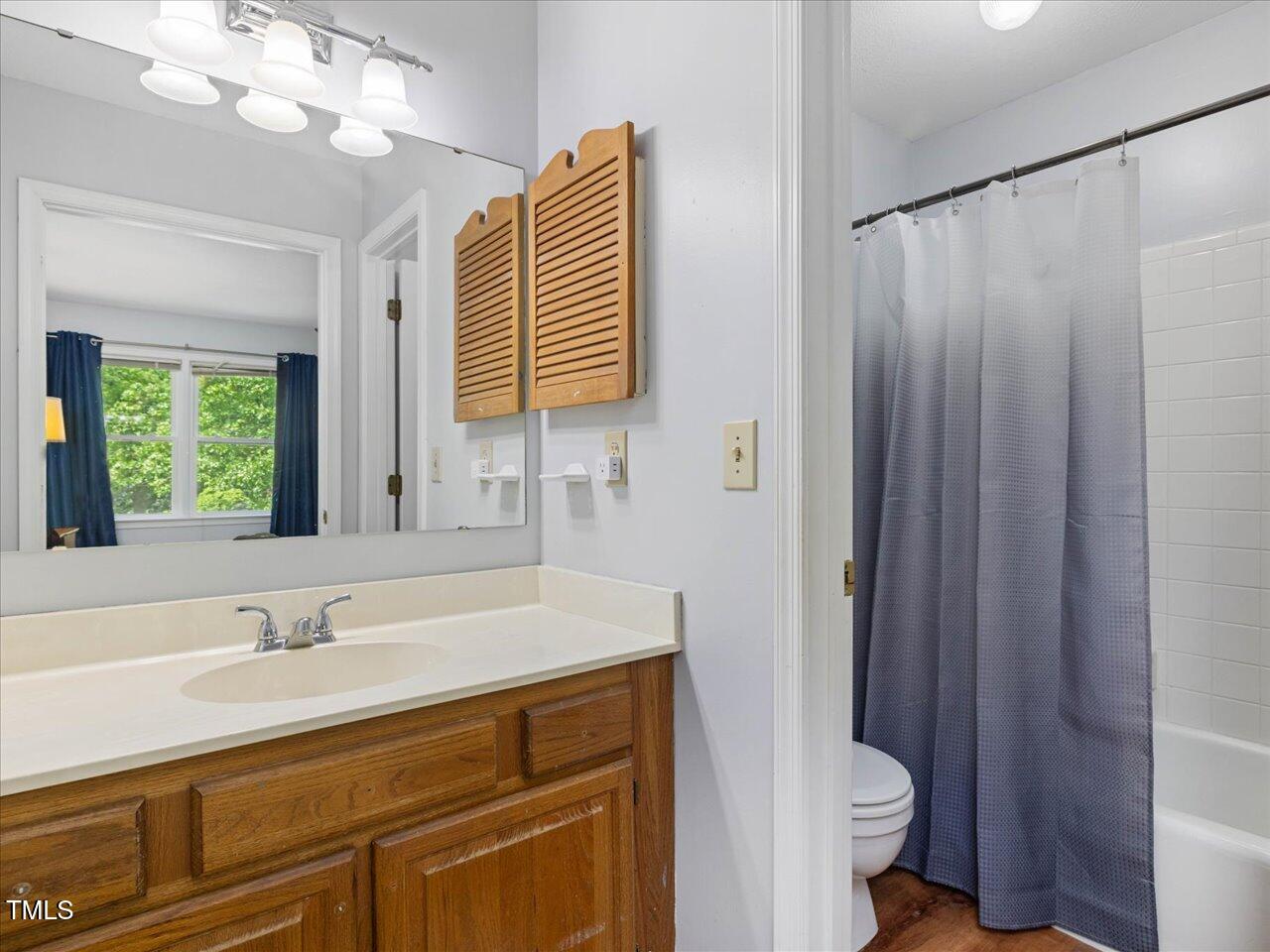6718 Twin Tree Court