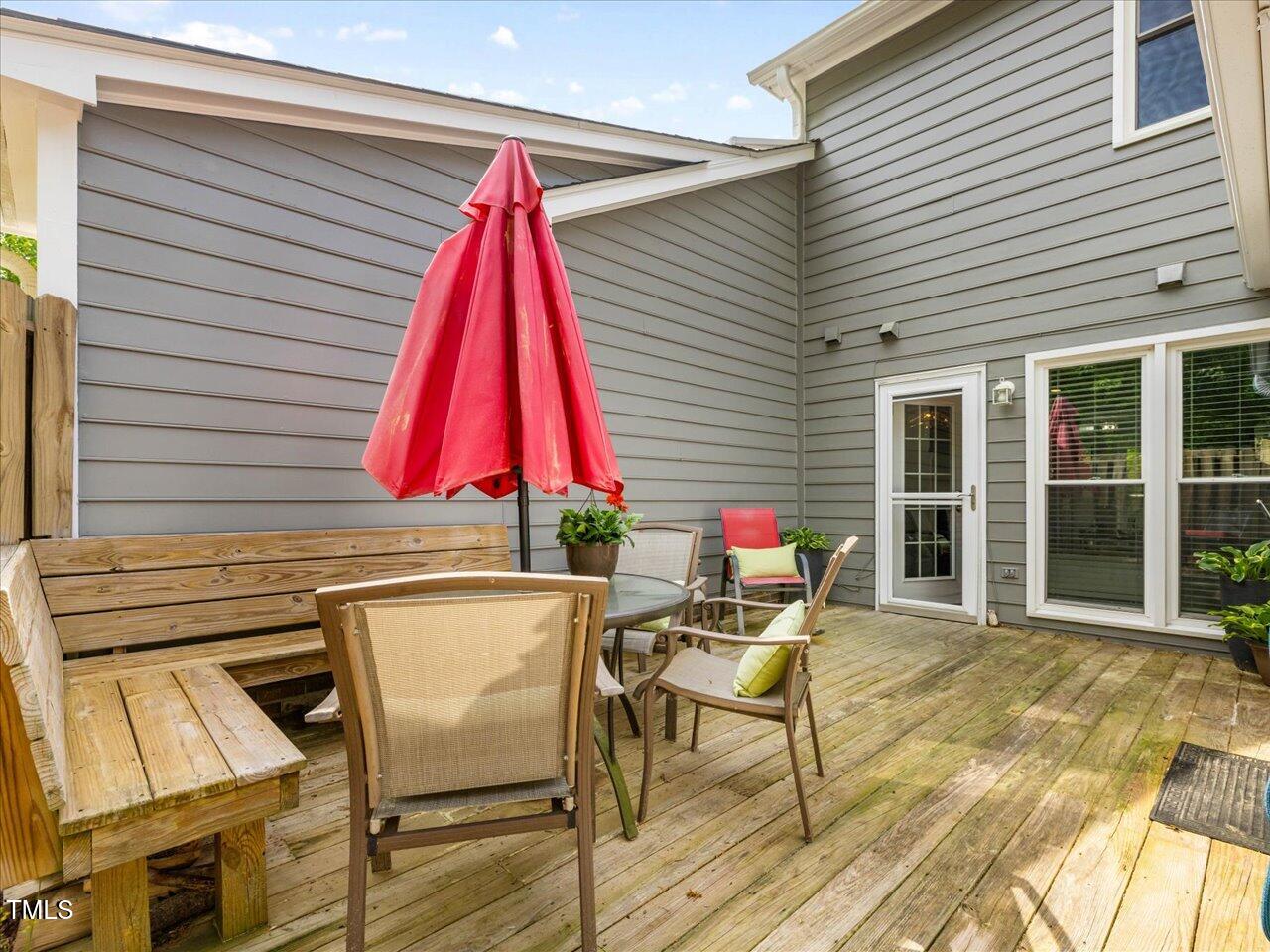 6718 Twin Tree Court