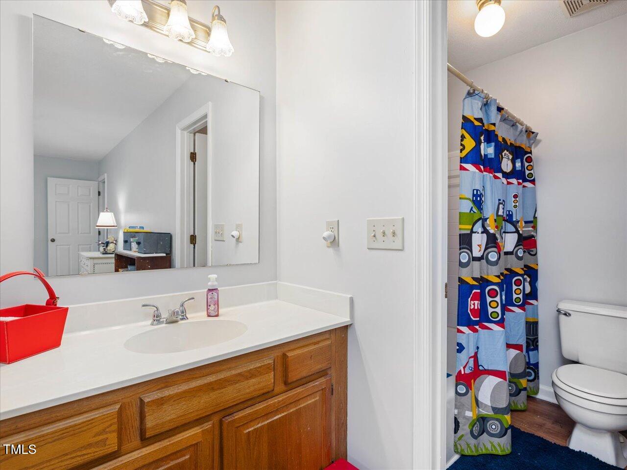 6718 Twin Tree Court