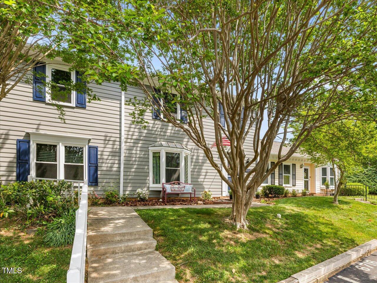 6718 Twin Tree Court