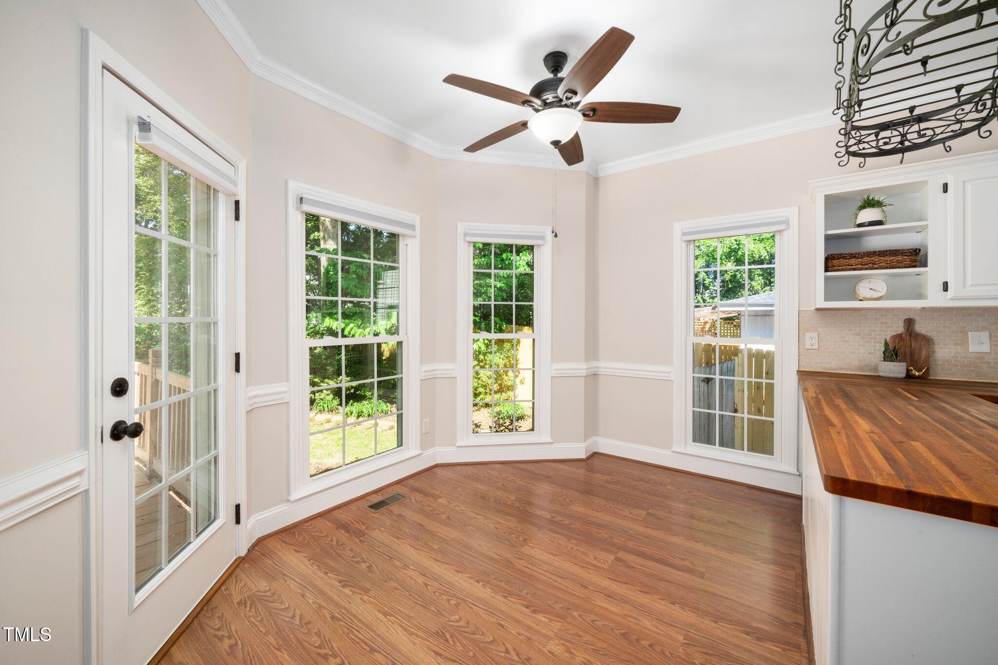 104 Ludstone Court